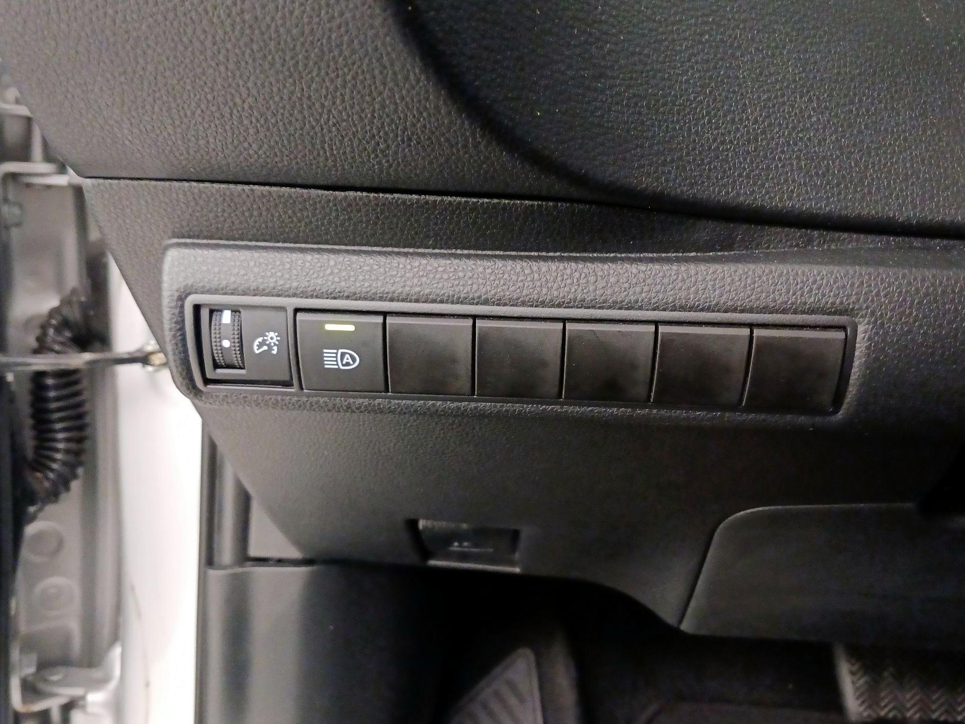 Thumbnail: 2023 Toyota Corolla - 13