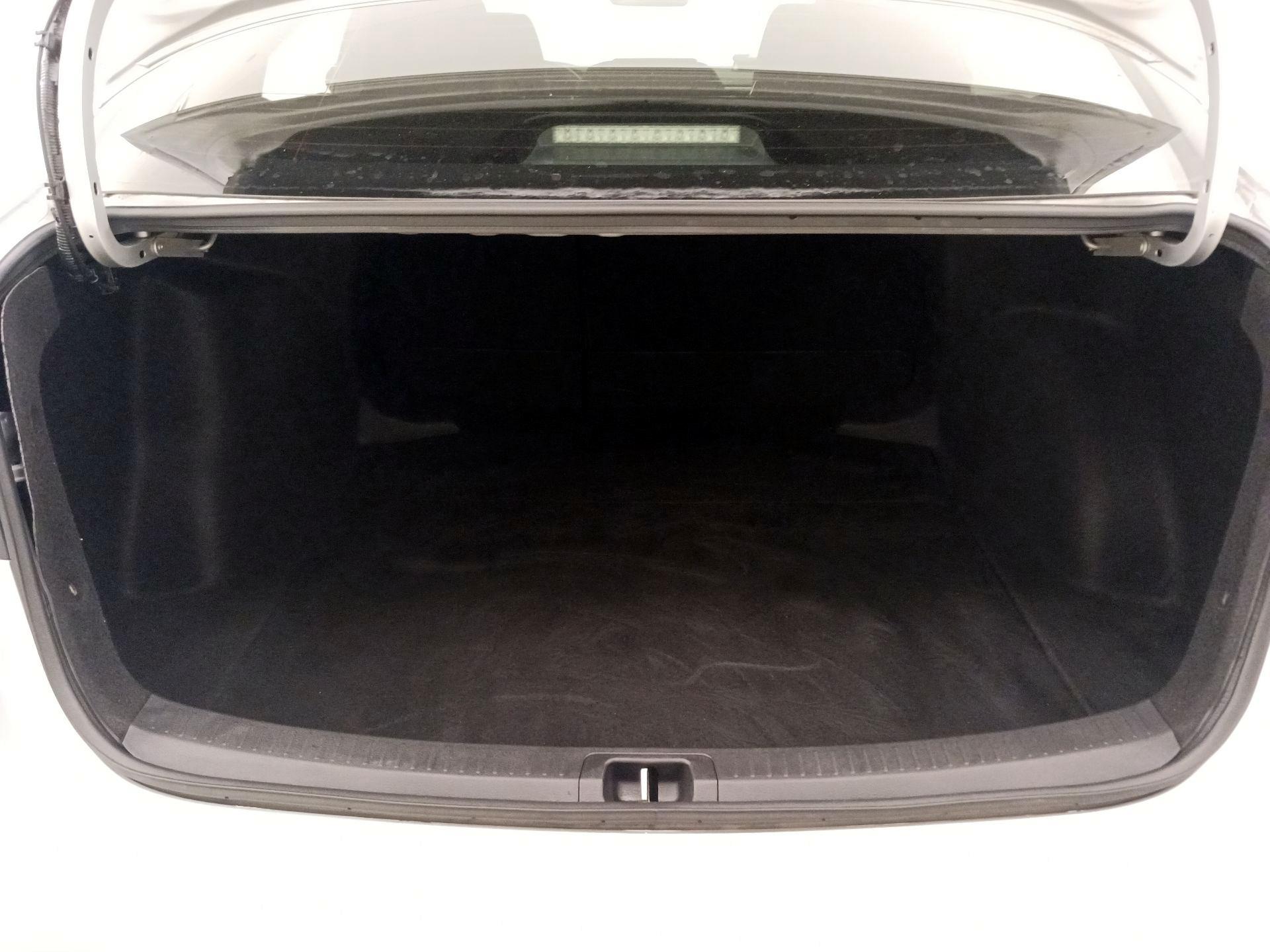 Thumbnail: 2023 Toyota Corolla - 20