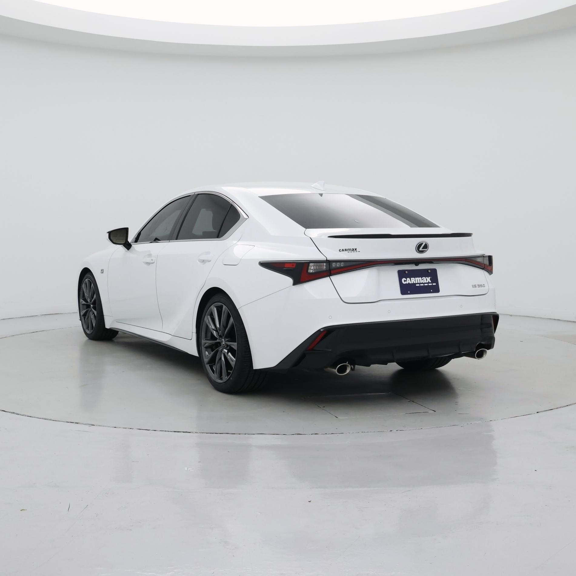 Thumbnail: 2022 Lexus IS - 2