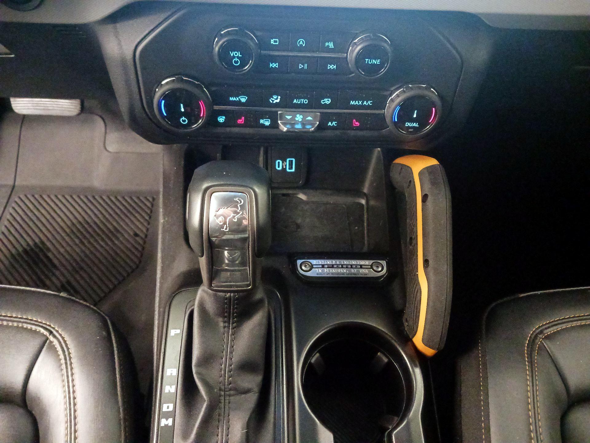 Thumbnail: 2022 Ford Bronco - 18