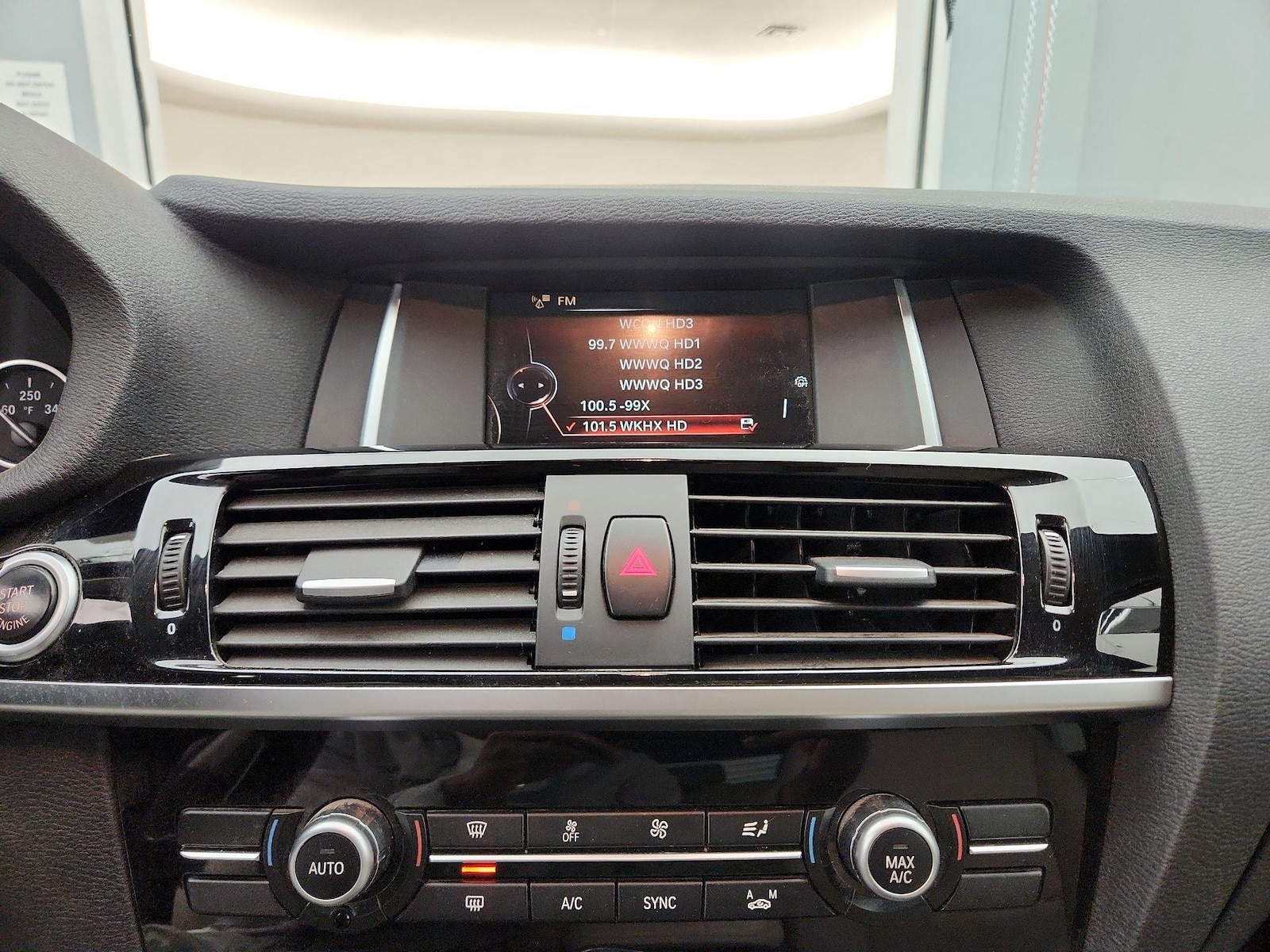 2017 BMW X3 sDrive28i - Photo 16