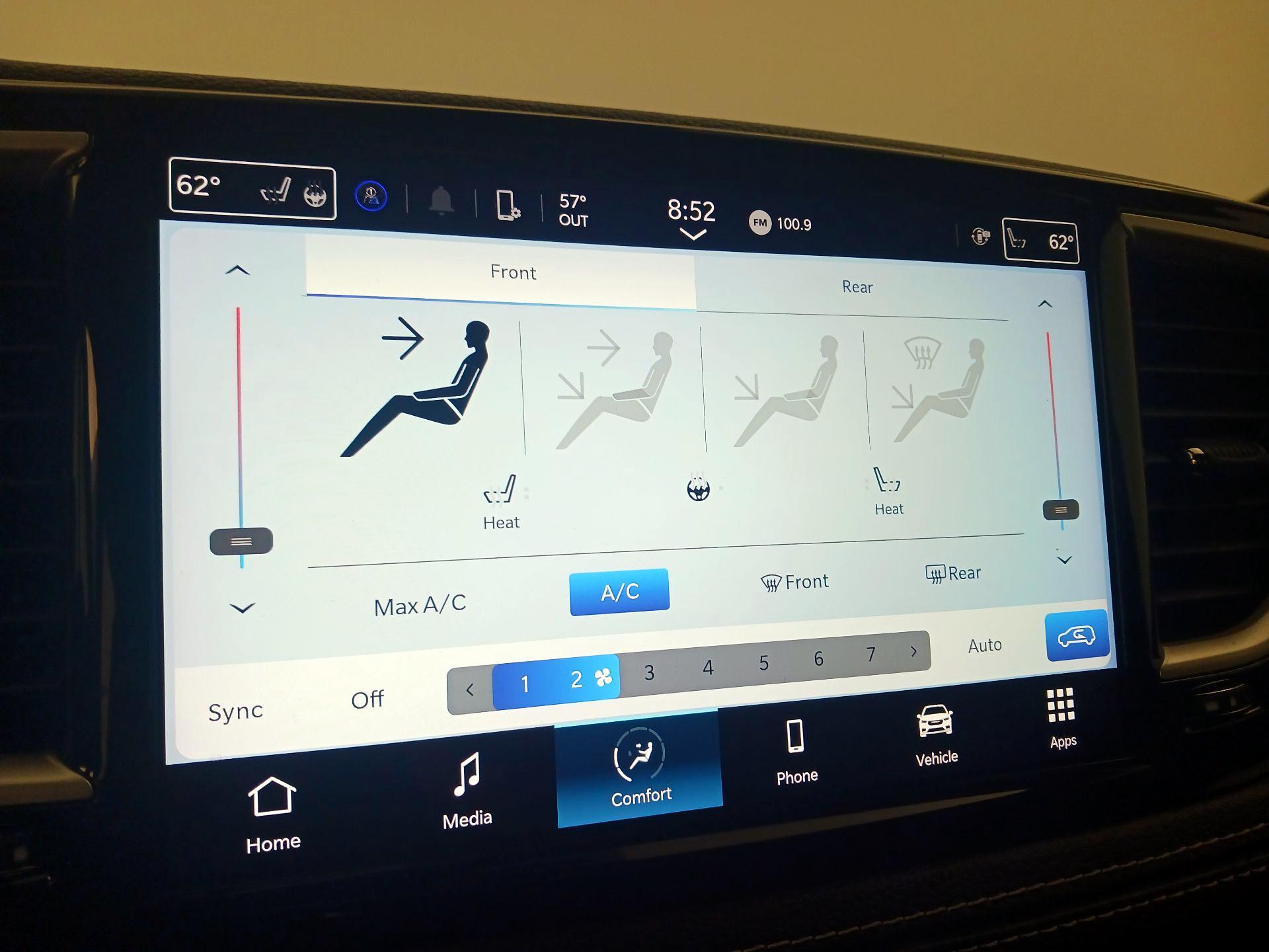 Thumbnail: 2023 Chrysler Pacifica - 16