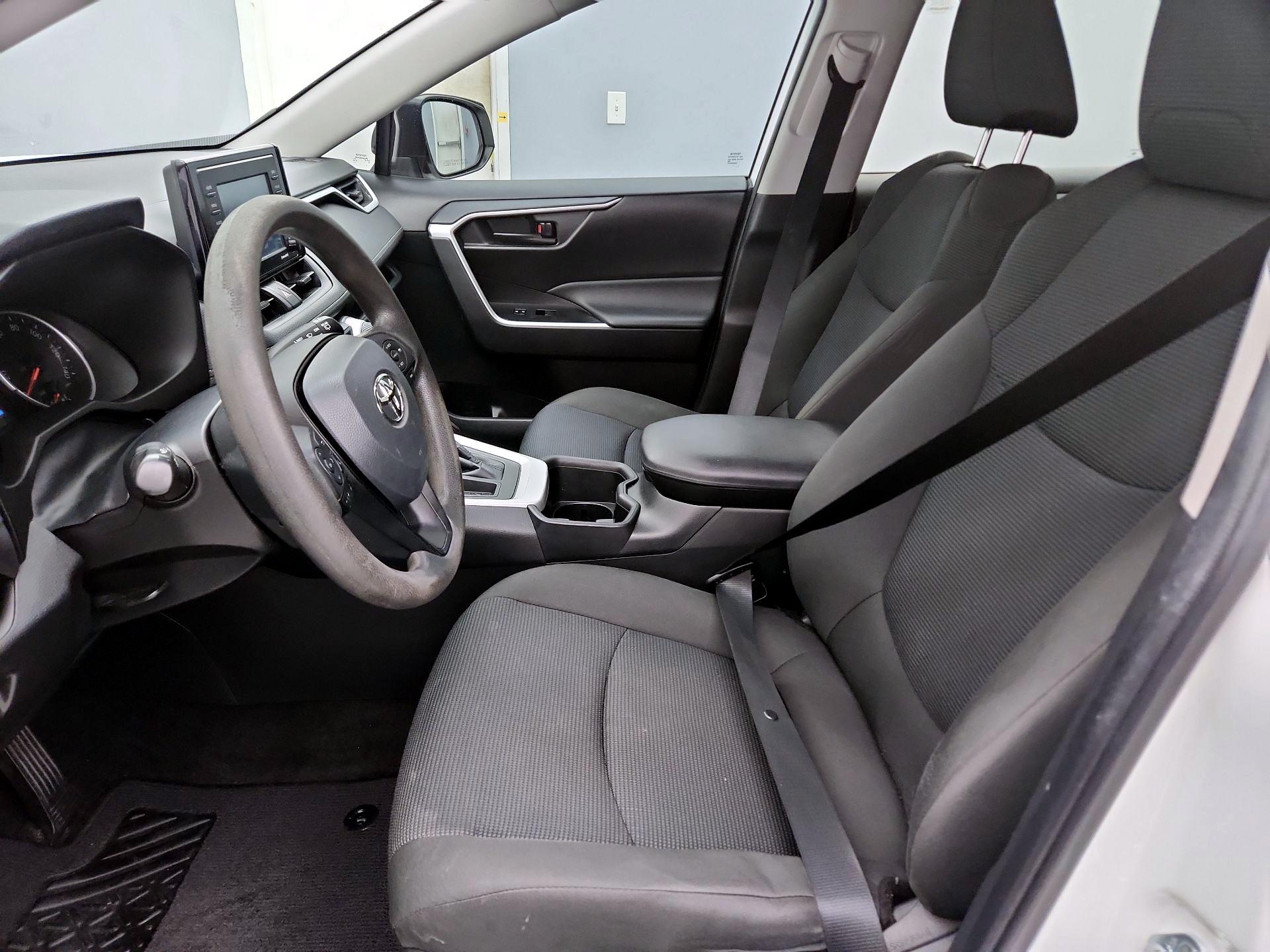 Thumbnail: 2022 Toyota RAV4 - 11