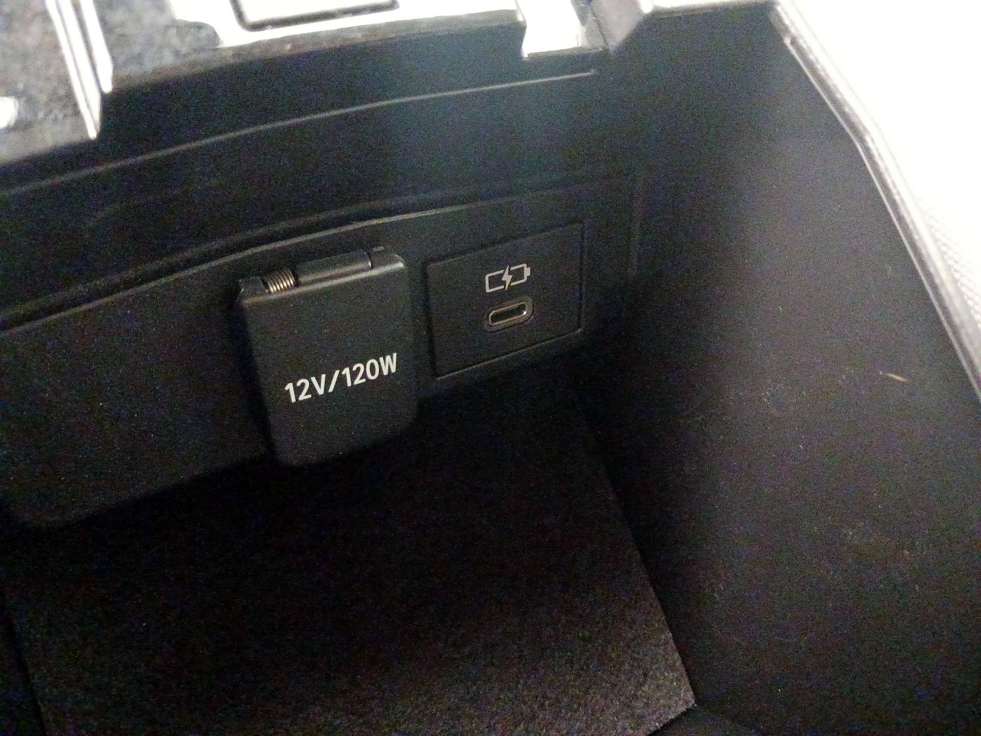 Thumbnail: 2022 Toyota Corolla - 18