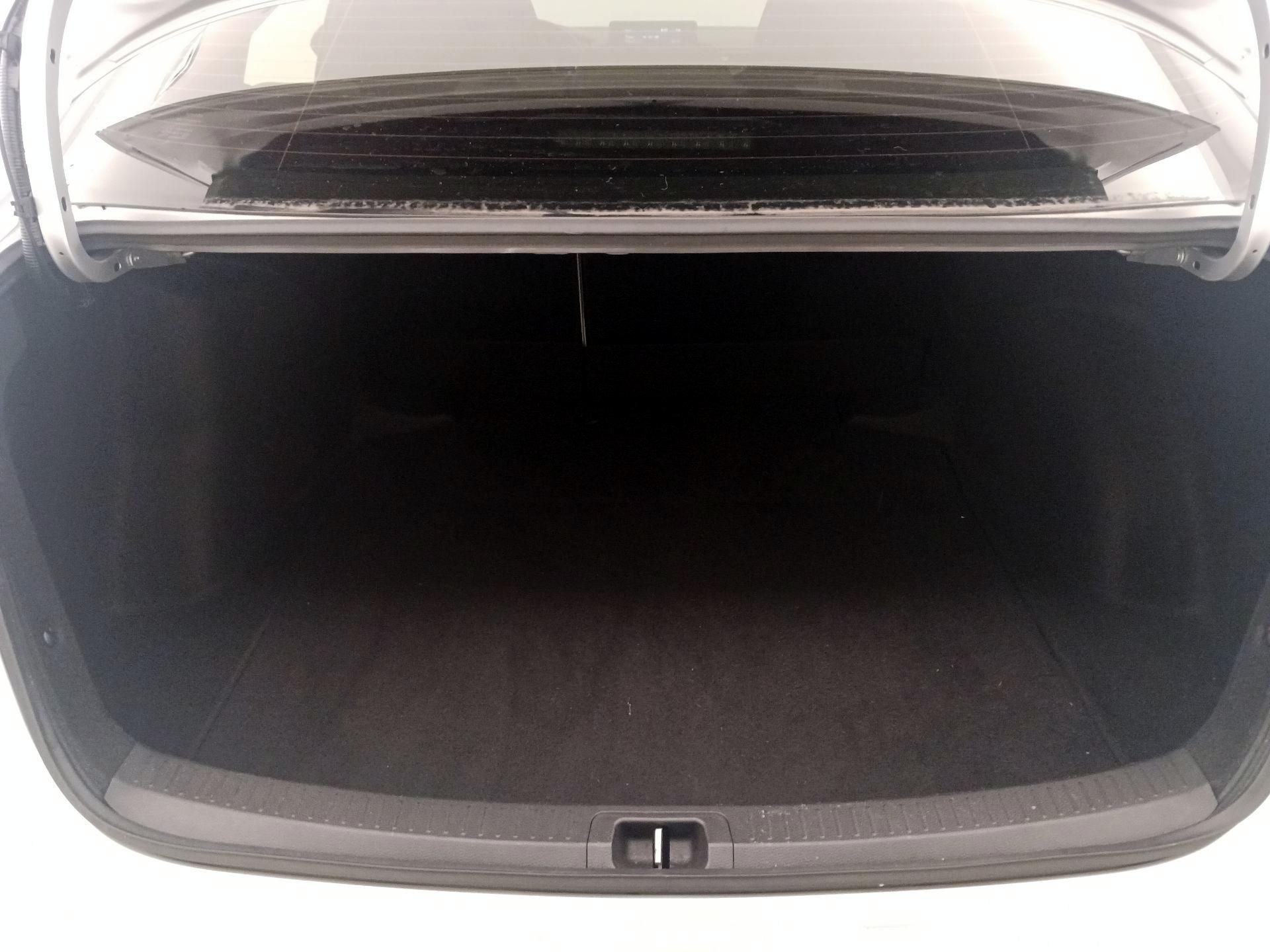 Thumbnail: 2022 Toyota Corolla - 20