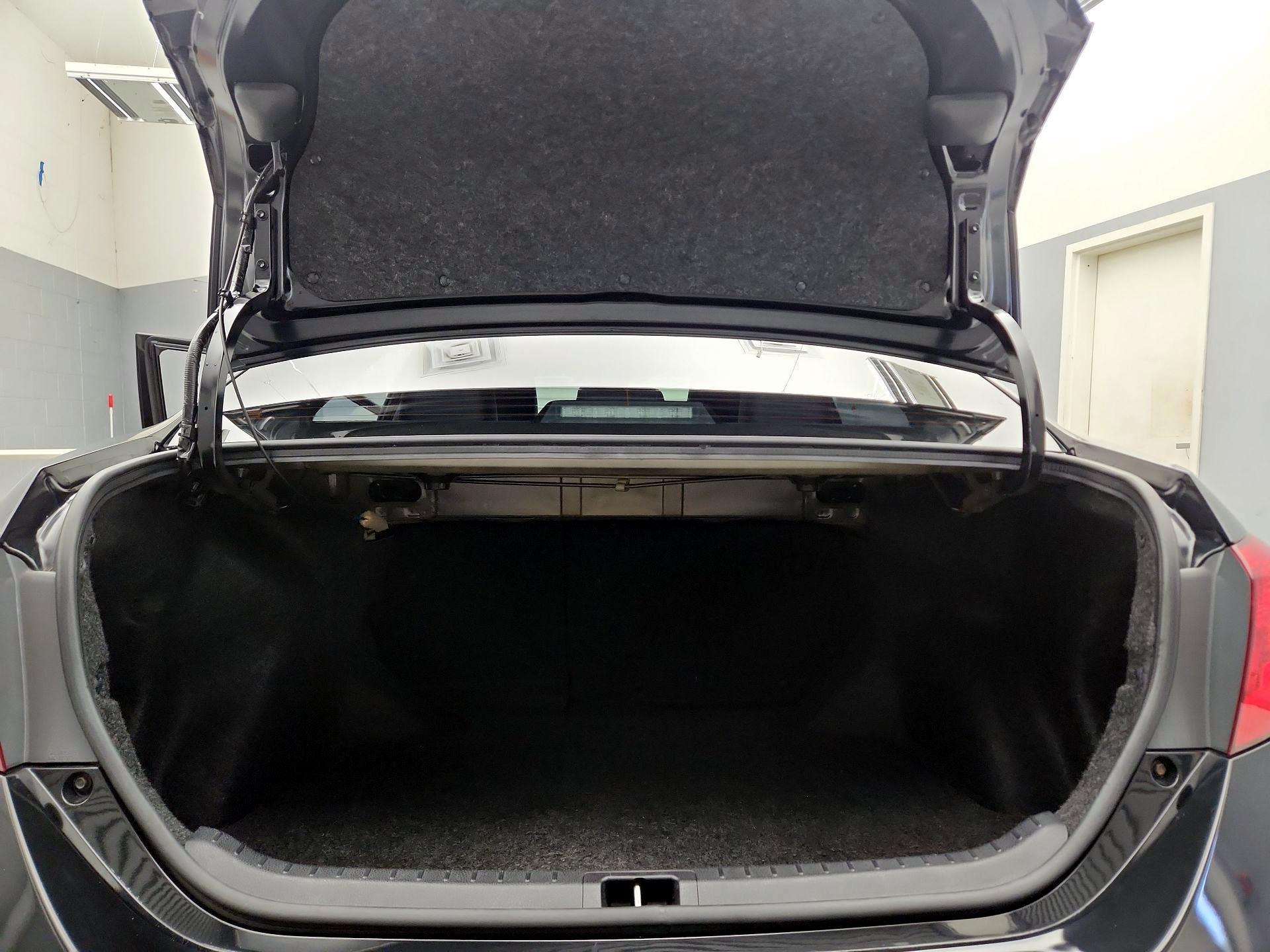 Thumbnail: 2019 Toyota Corolla - 20