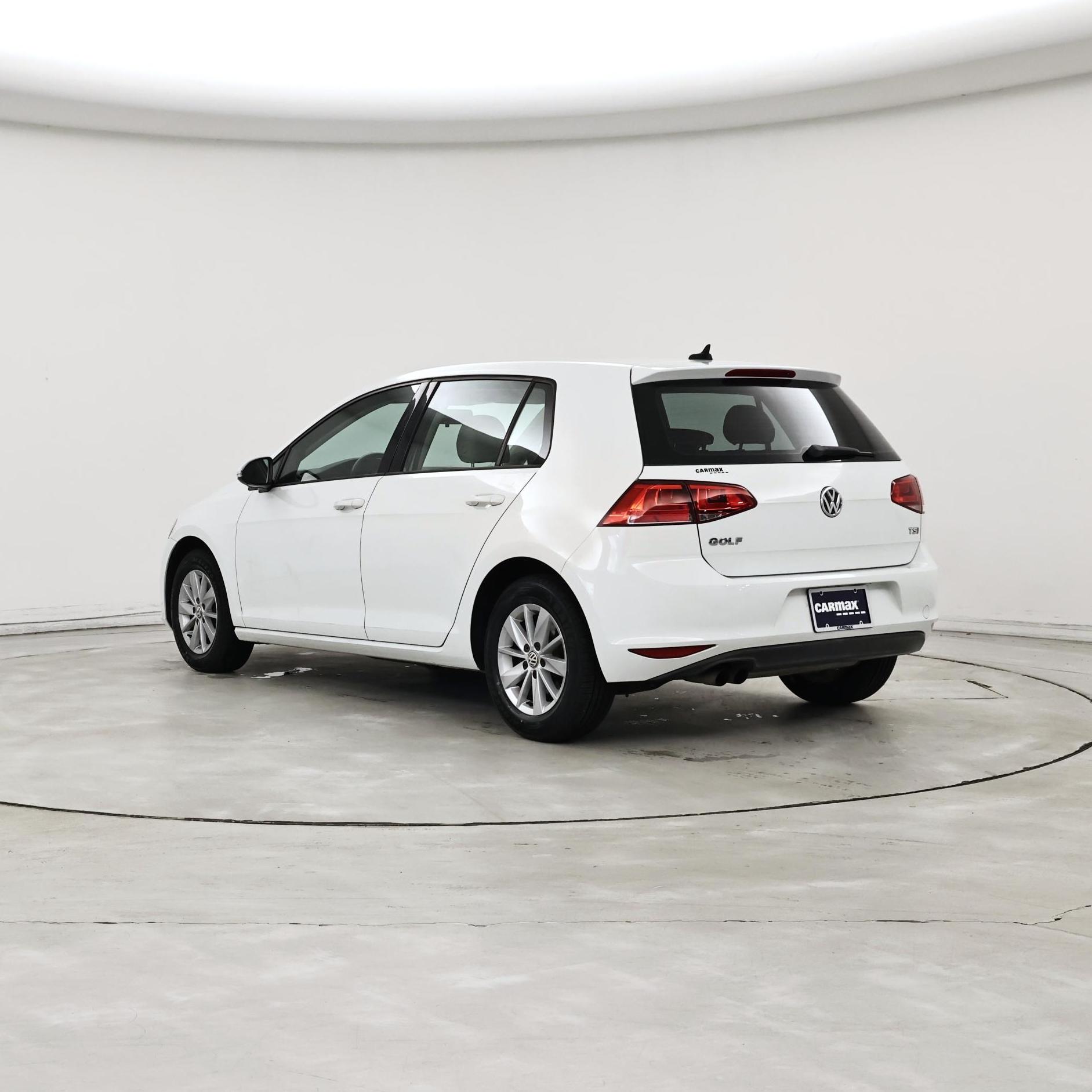 Thumbnail: 2016 Volkswagen Golf - 2