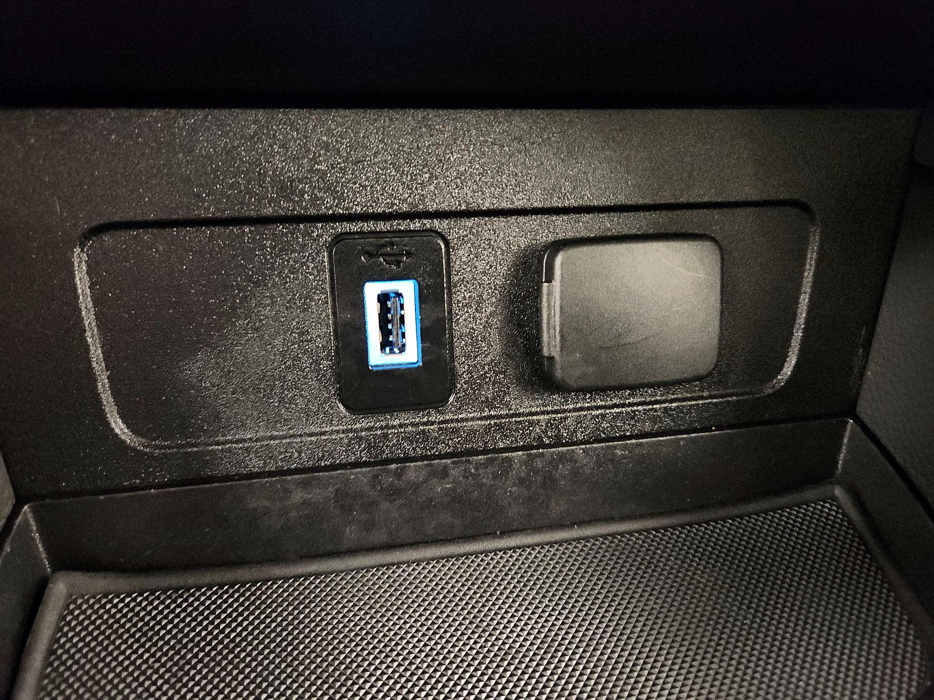 Thumbnail: 2017 Ford Escape - 19