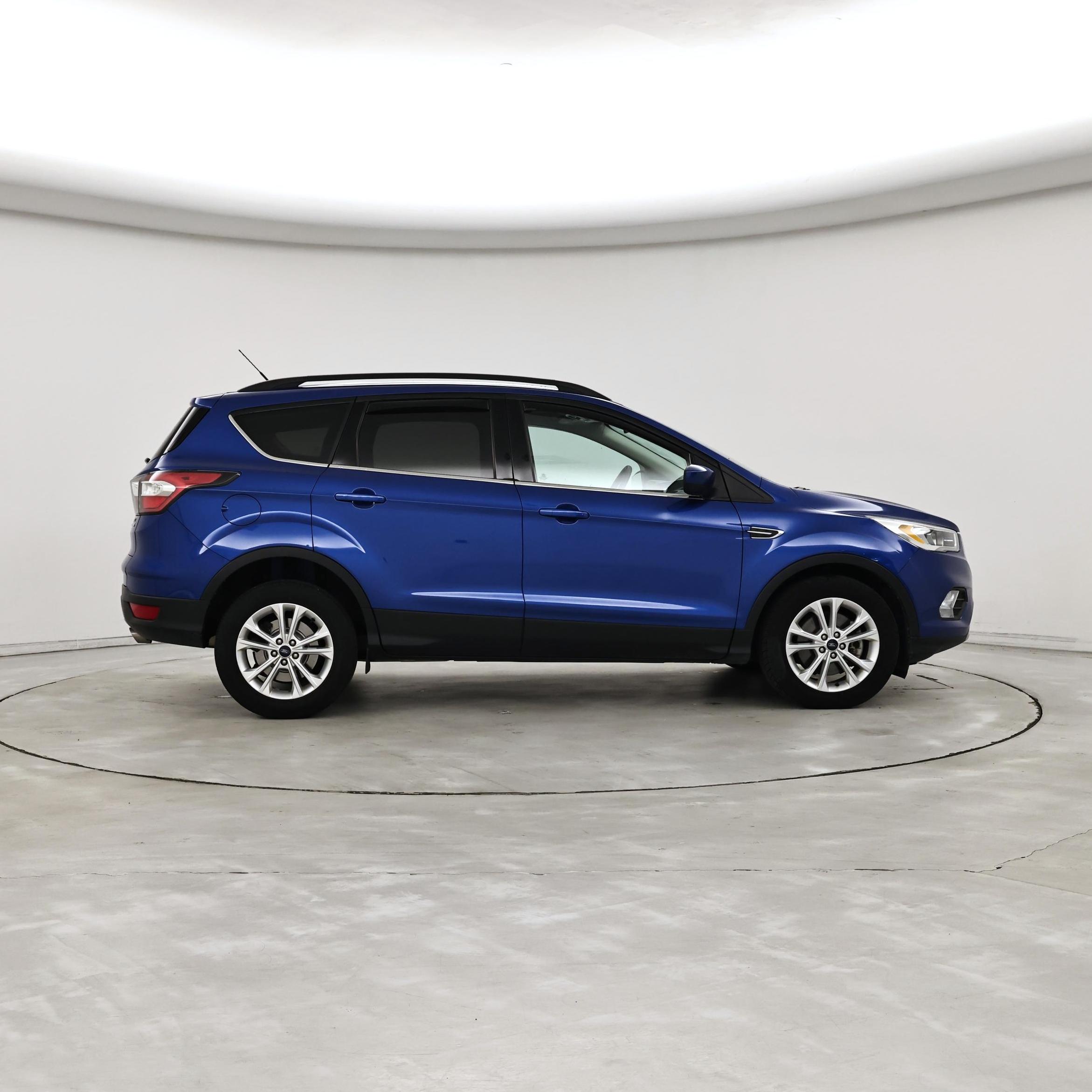 Thumbnail: 2017 Ford Escape - 7