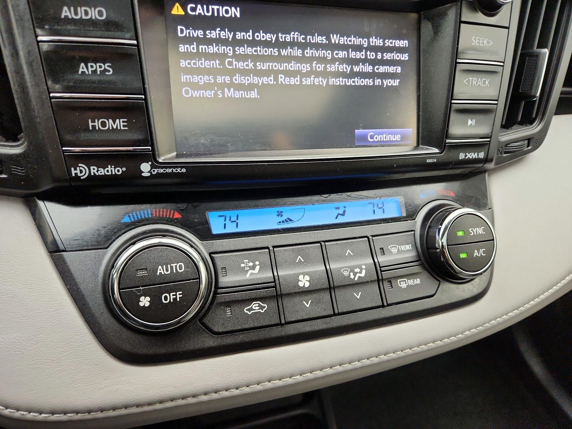 Thumbnail: 2016 Toyota RAV4 - 16