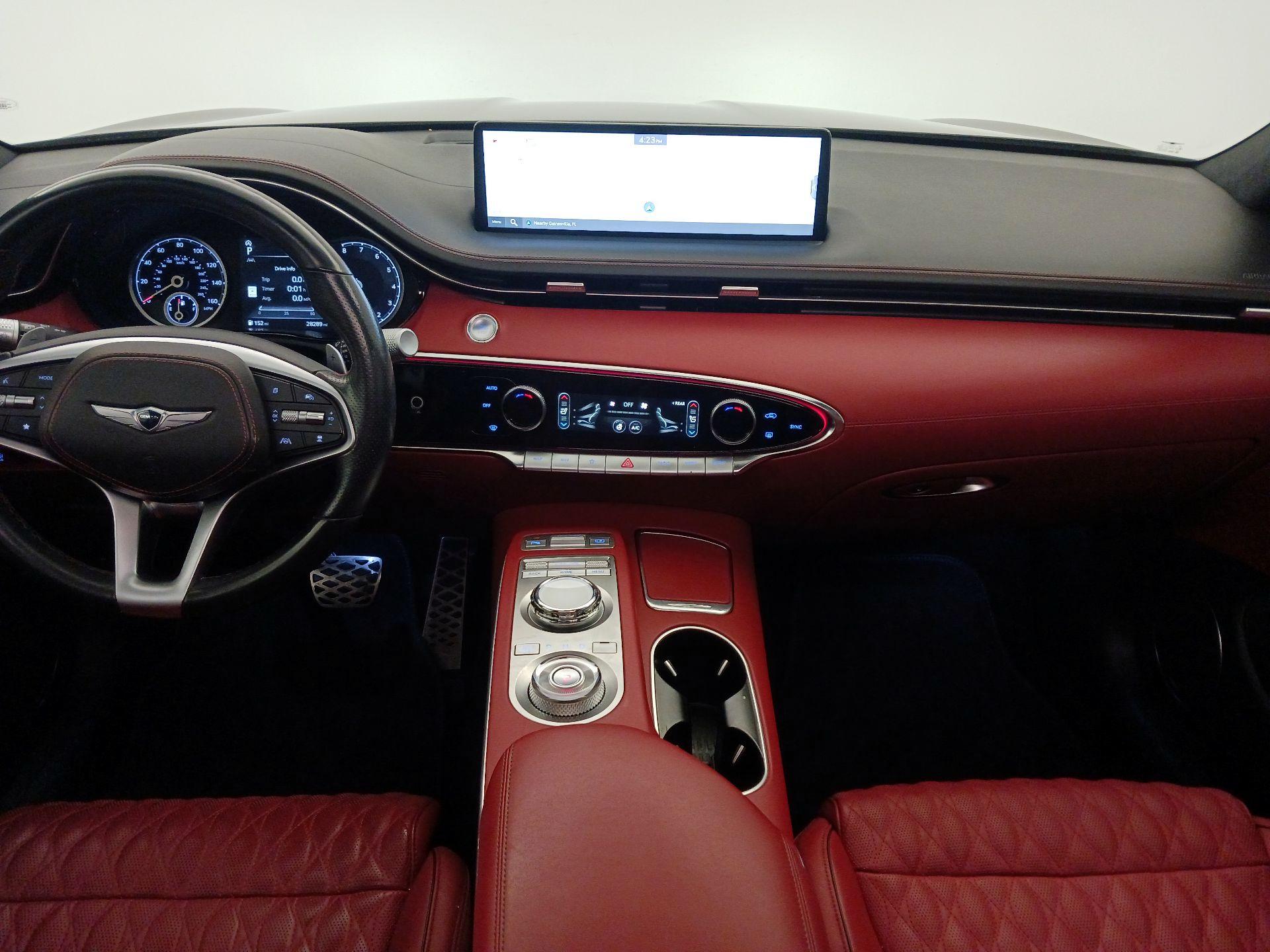 Thumbnail: 2023 Genesis GV70 - 9