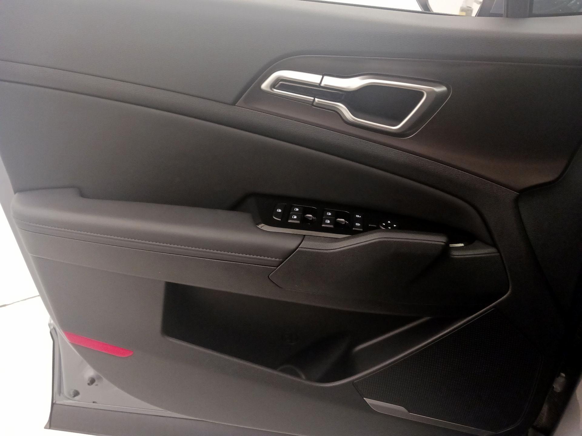 Thumbnail: 2025 Kia Sportage - 12