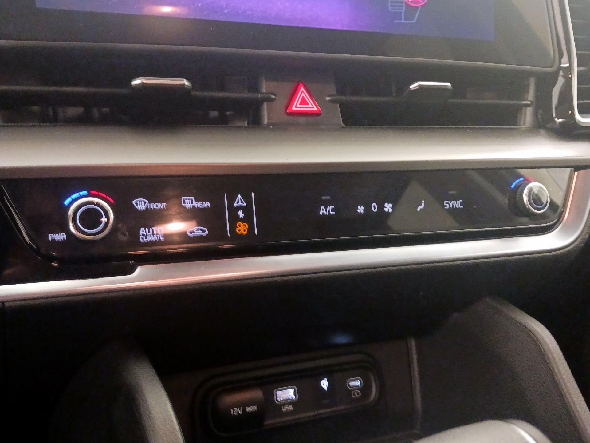 Thumbnail: 2025 Kia Sportage - 17