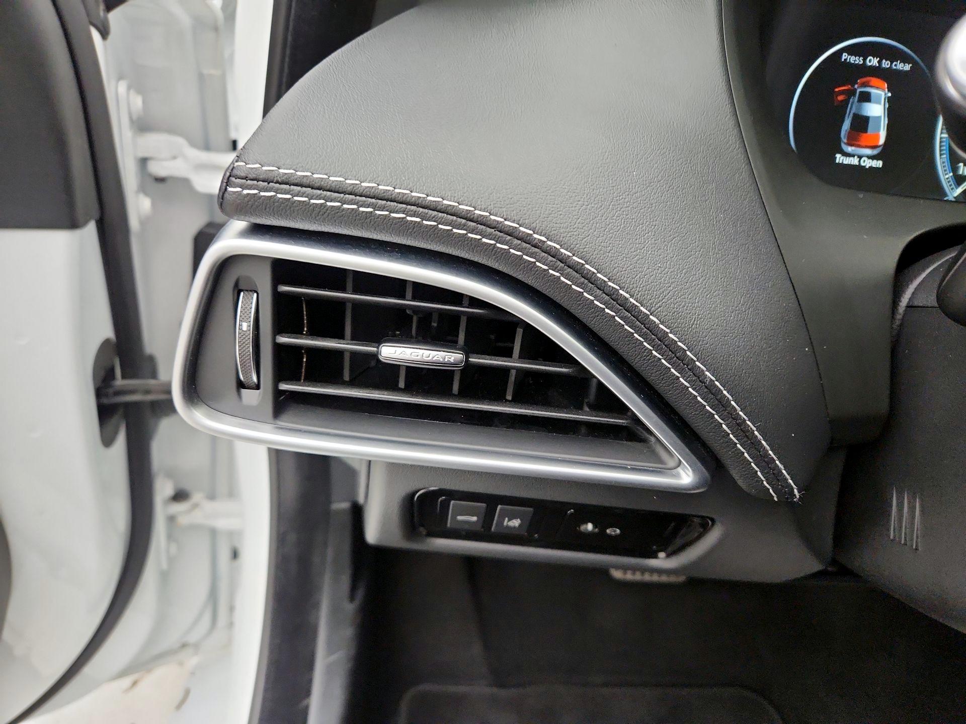 Thumbnail: 2019 Jaguar XE - 13