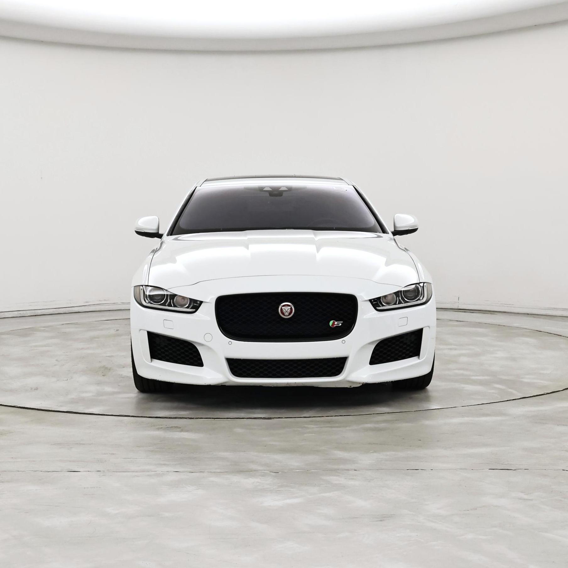 Thumbnail: 2019 Jaguar XE - 5