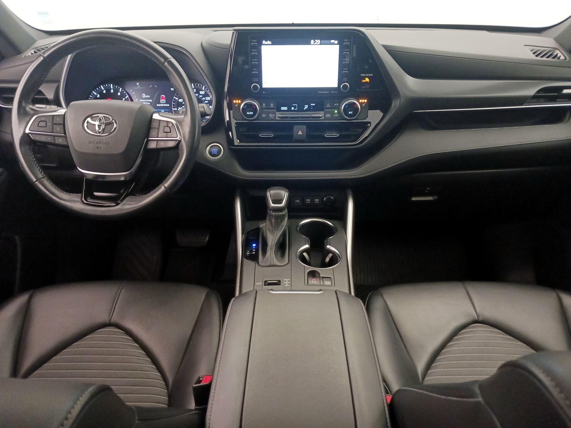 Thumbnail: 2021 Toyota Highlander - 9