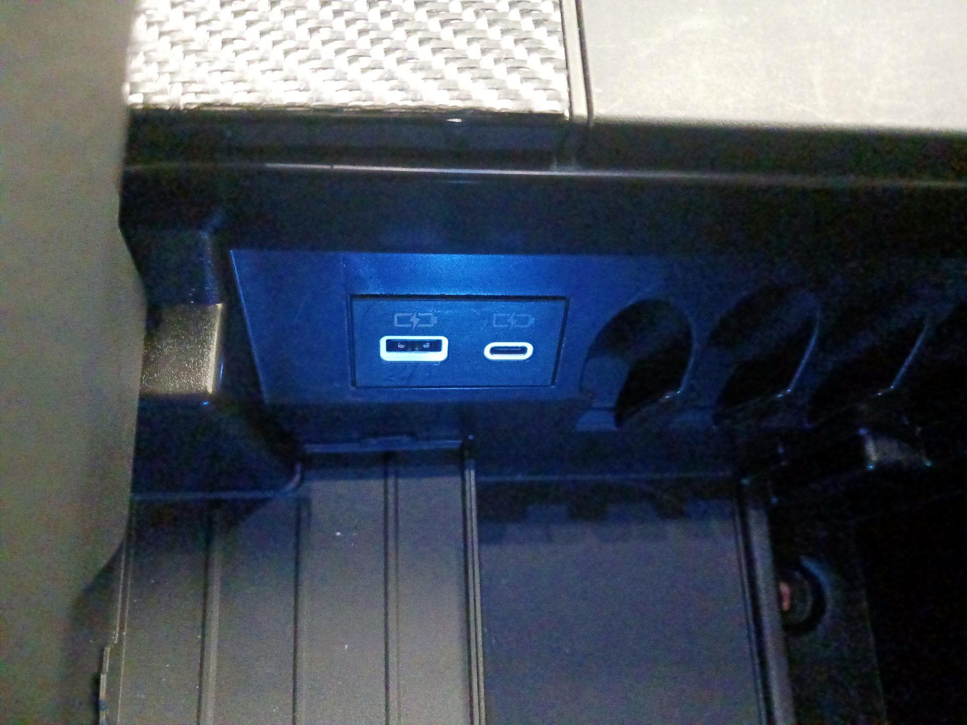 Thumbnail: 2024 Toyota Tundra - 18