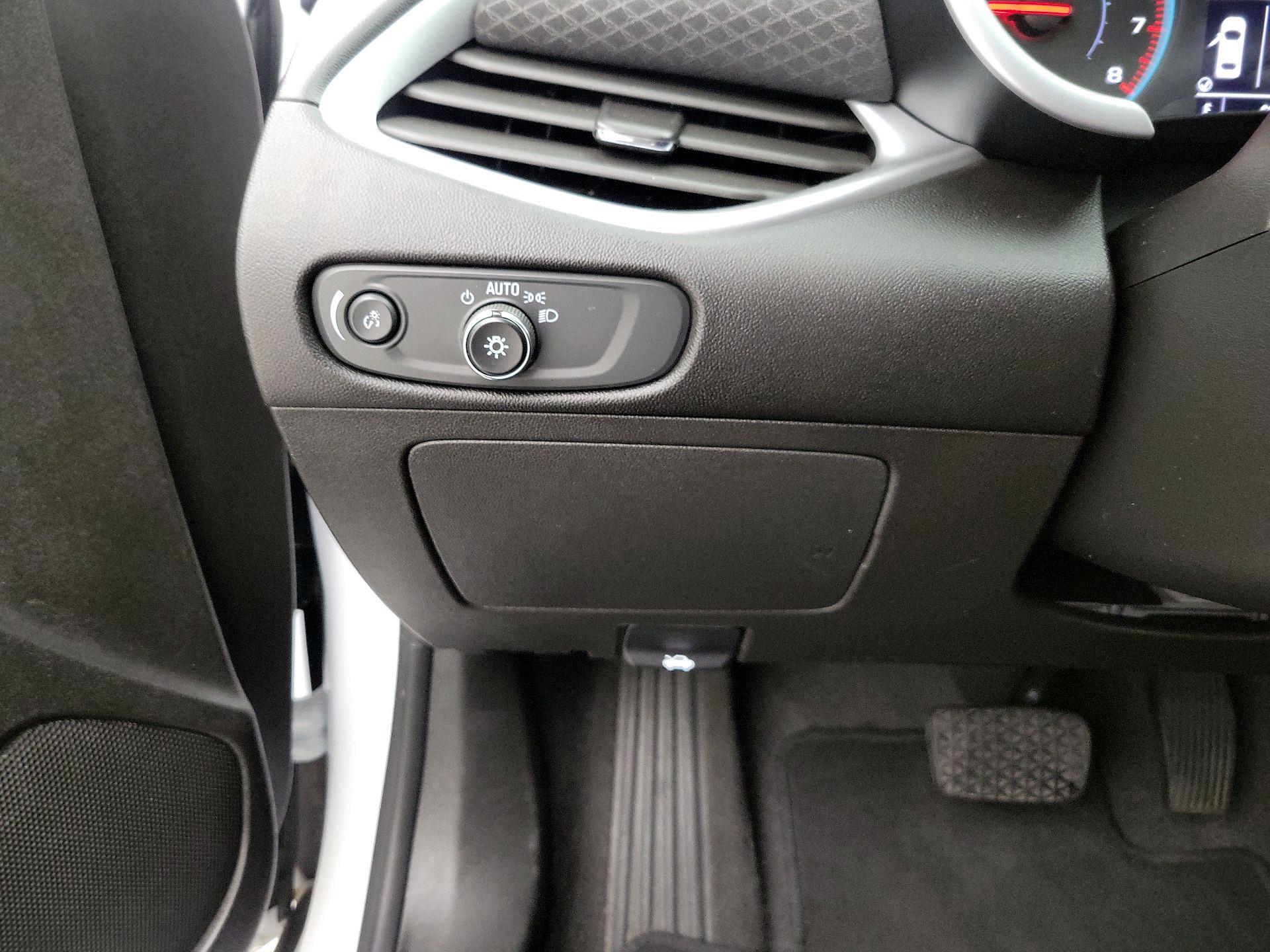 Thumbnail: 2023 Chevrolet Malibu - 13