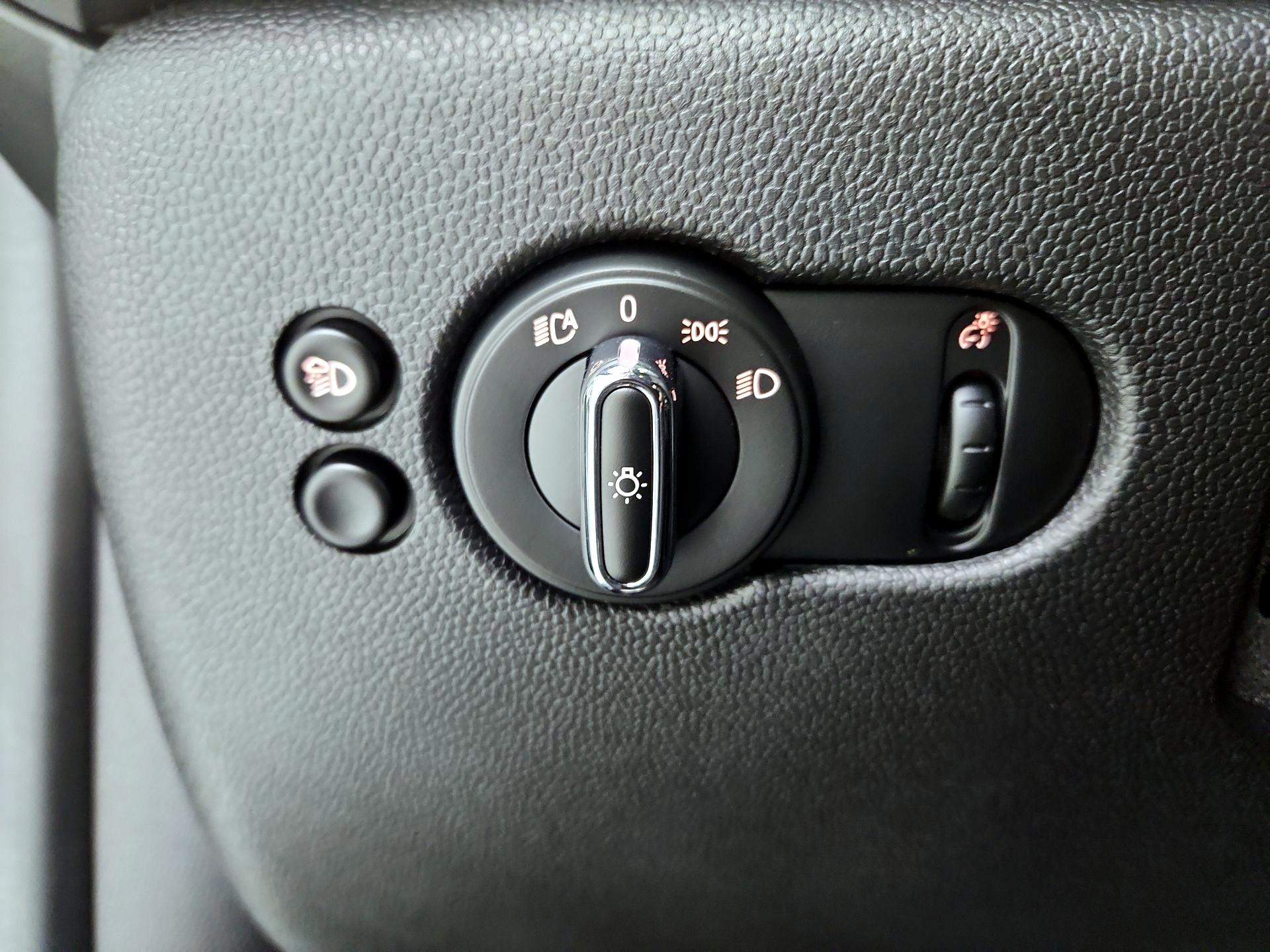 Thumbnail: 2024 MINI Cooper Hardtop - 13