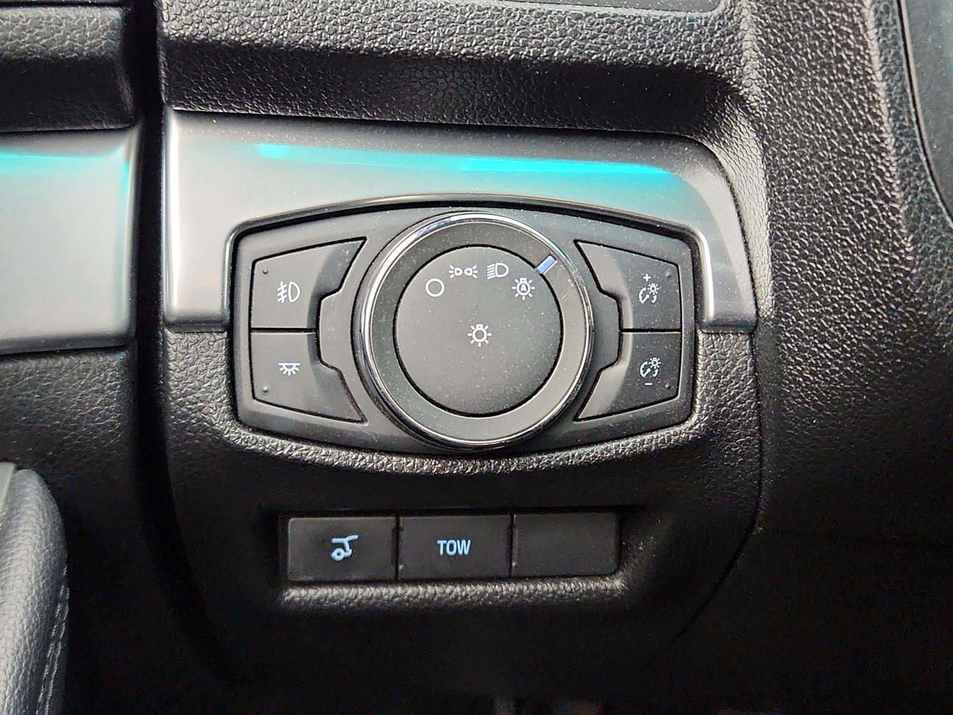 Thumbnail: 2017 Ford Explorer - 13