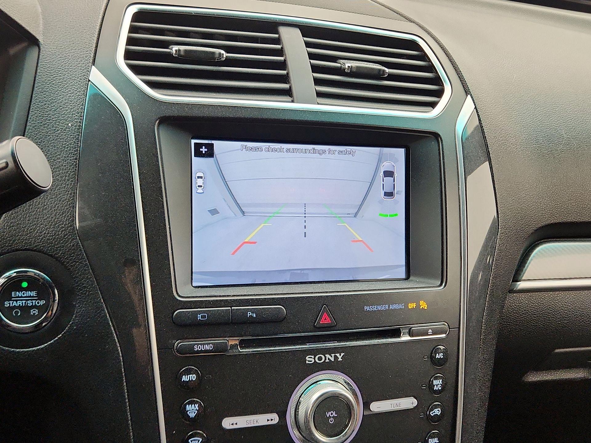 Thumbnail: 2017 Ford Explorer - 15