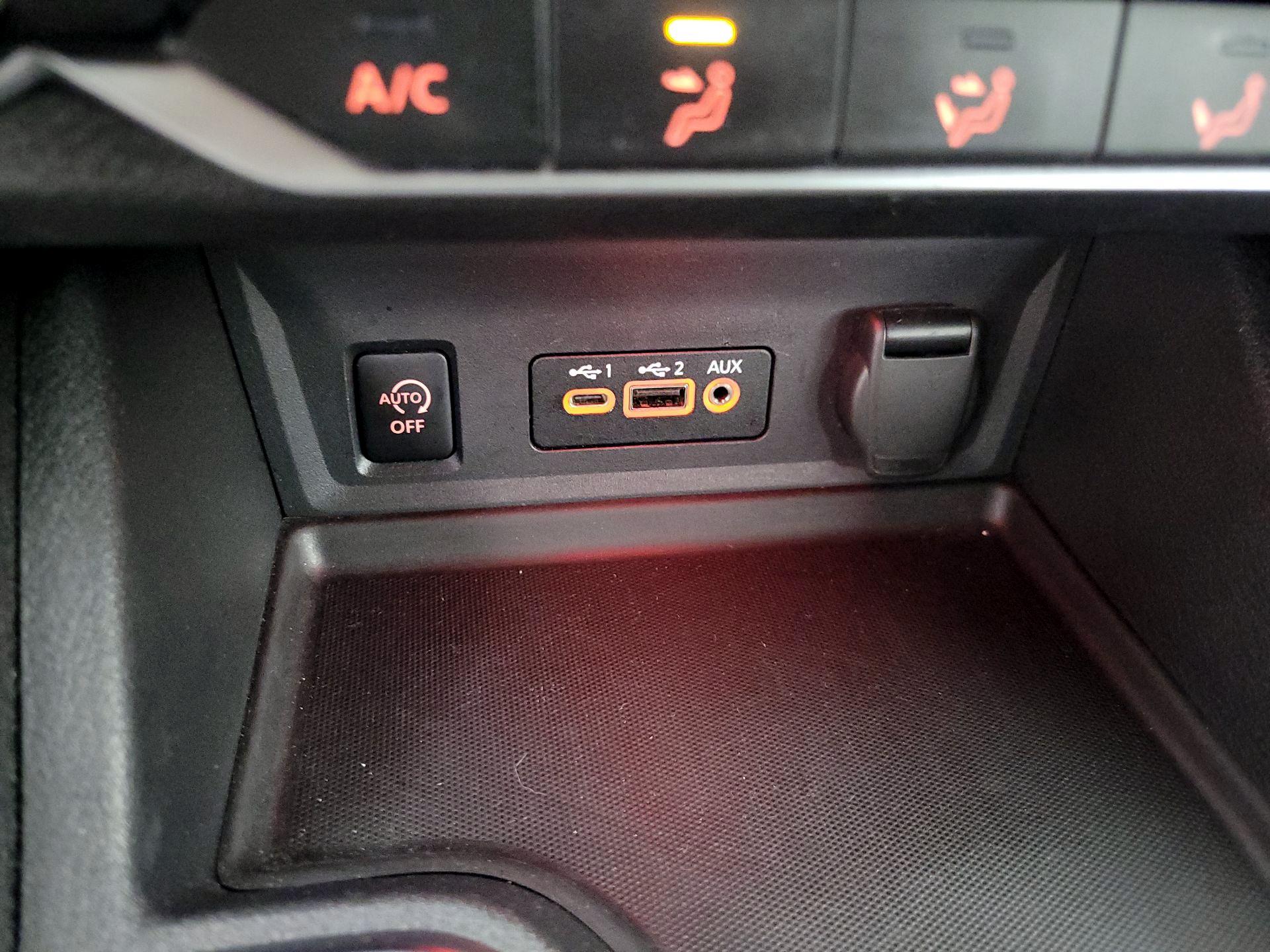 Thumbnail: 2024 Nissan Sentra - 18