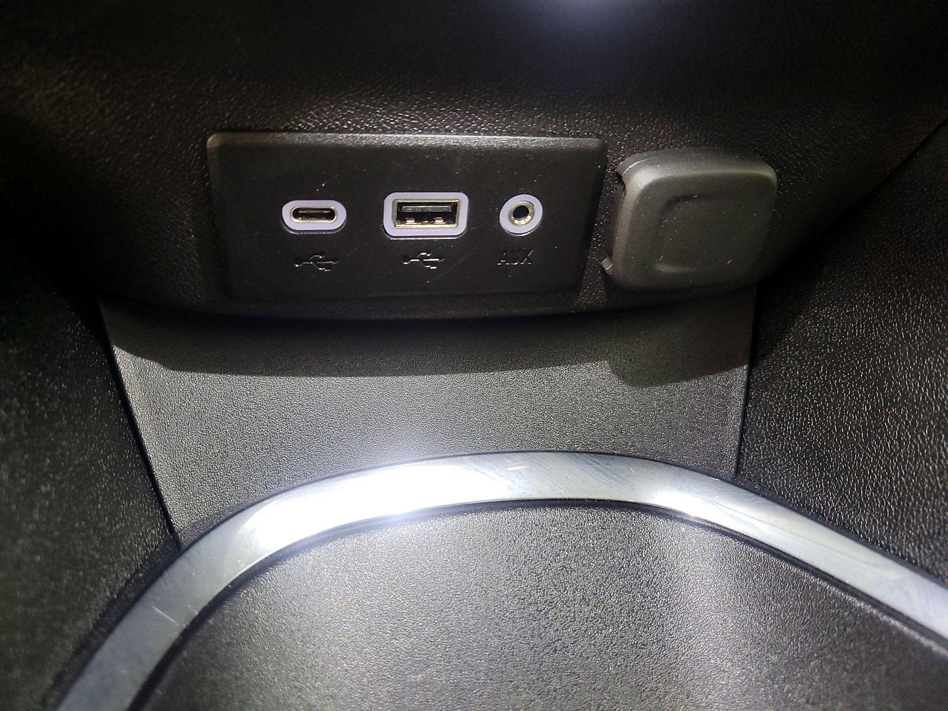 Thumbnail: 2024 Chevrolet Malibu - 18