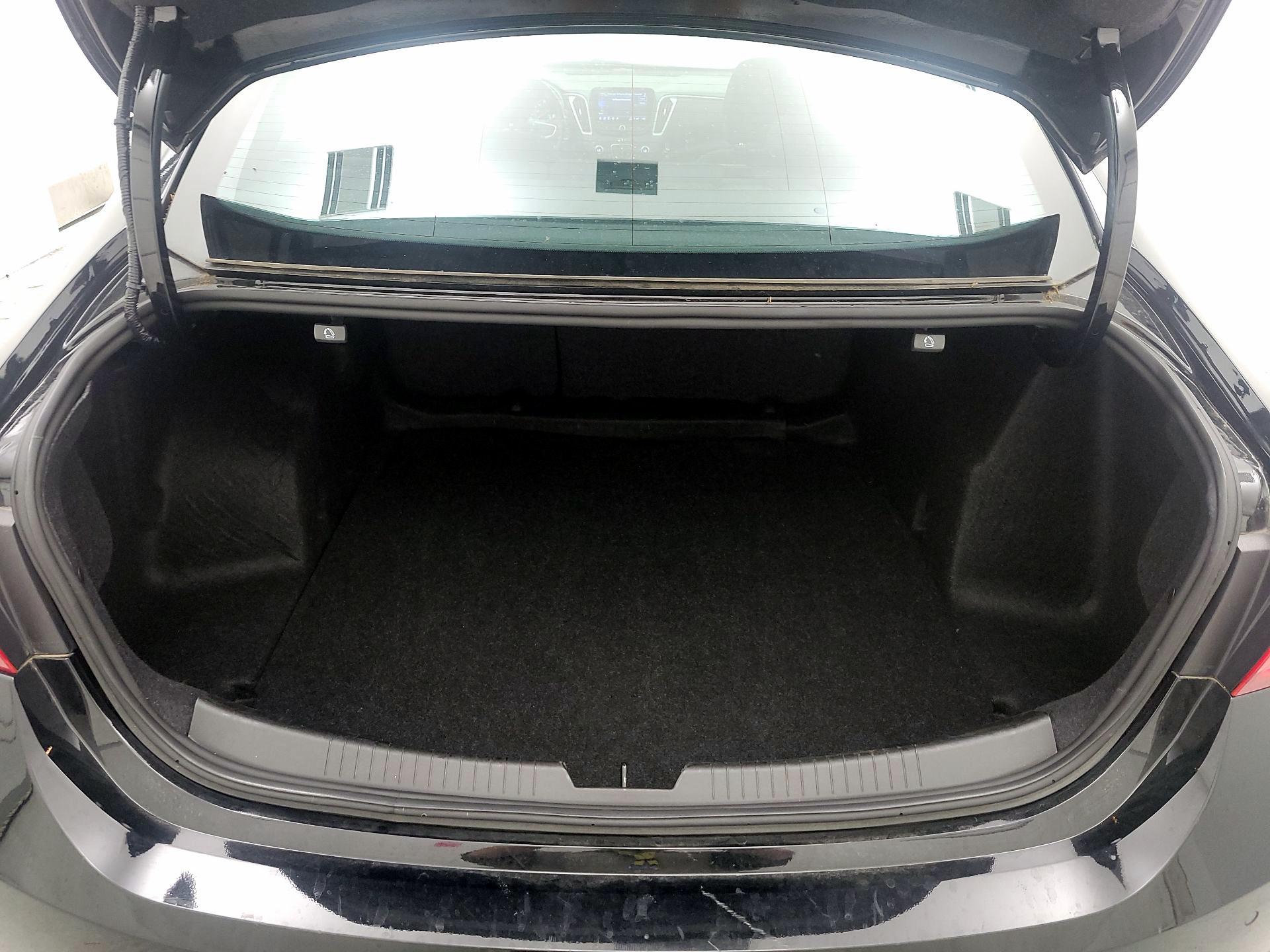 Thumbnail: 2024 Chevrolet Malibu - 20