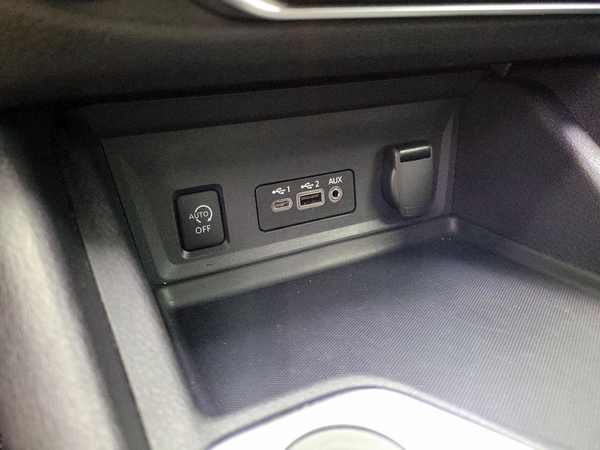 Thumbnail: 2024 Nissan Sentra - 18