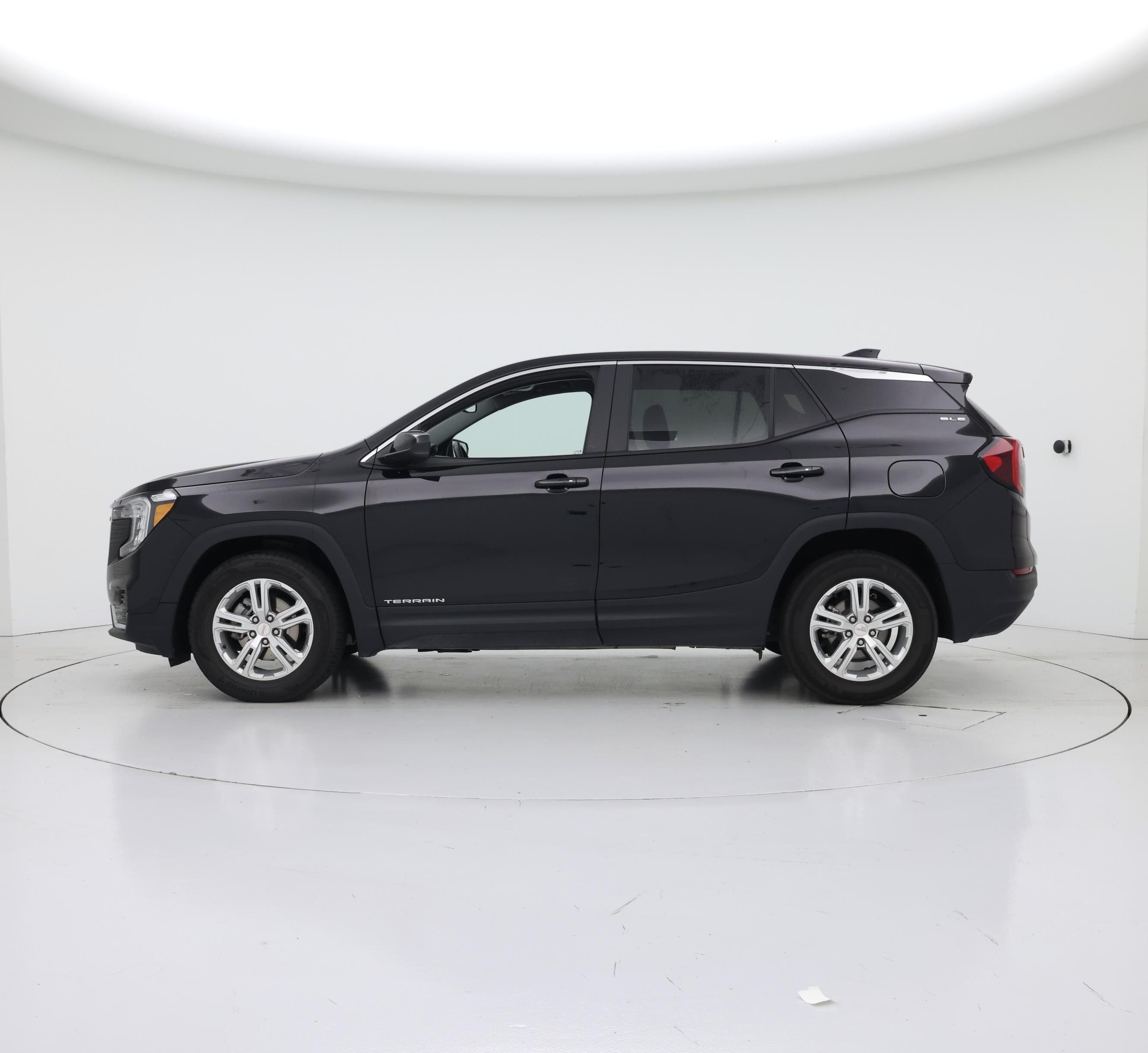 Thumbnail: 2024 GMC Terrain - 3