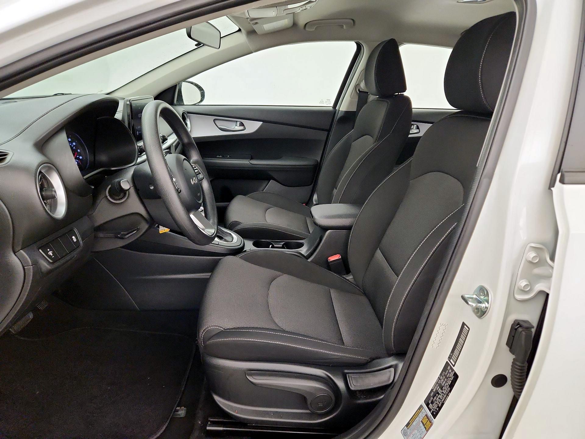 Thumbnail: 2024 Kia Forte - 11