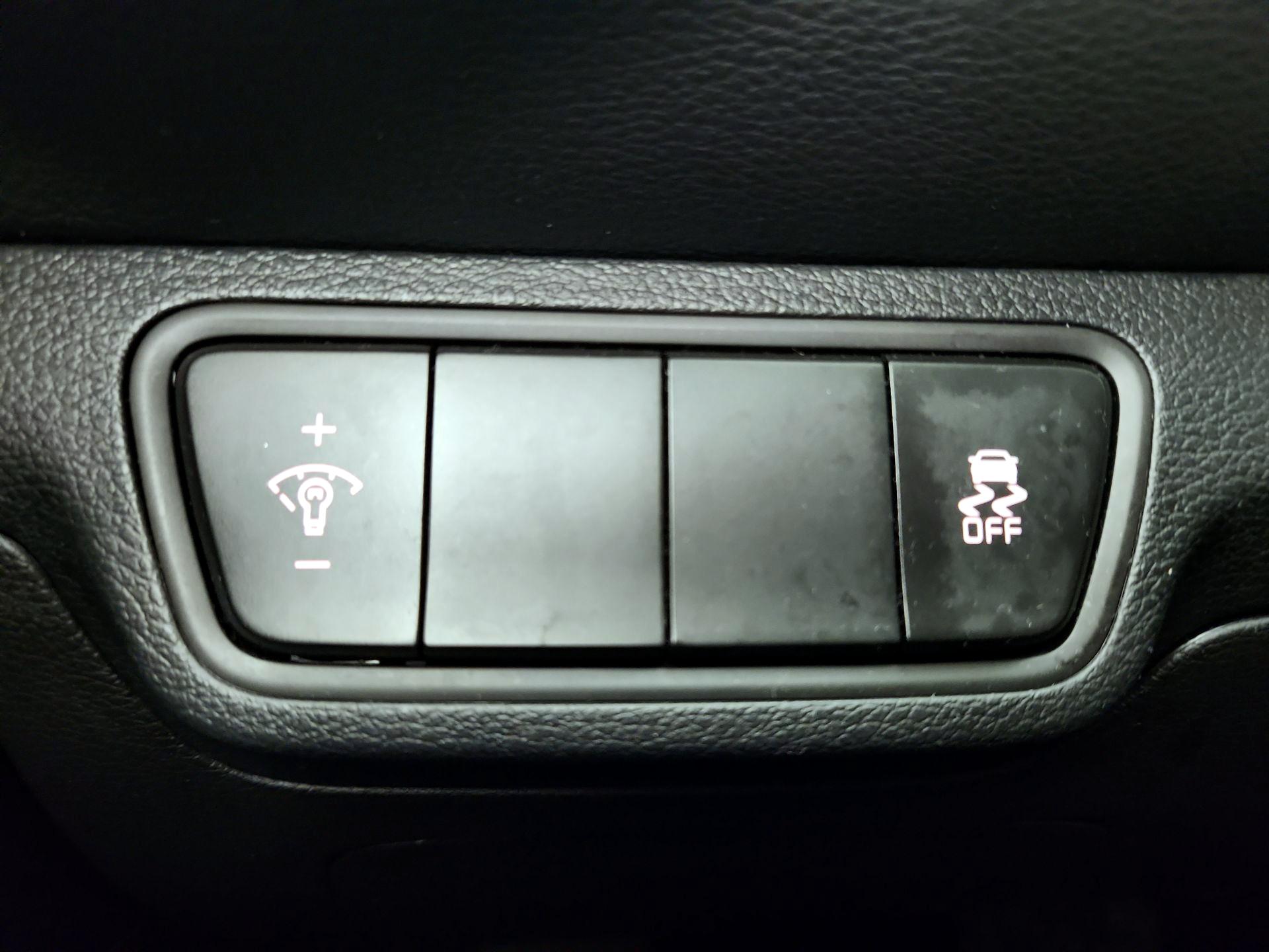 Thumbnail: 2024 Kia Forte - 13