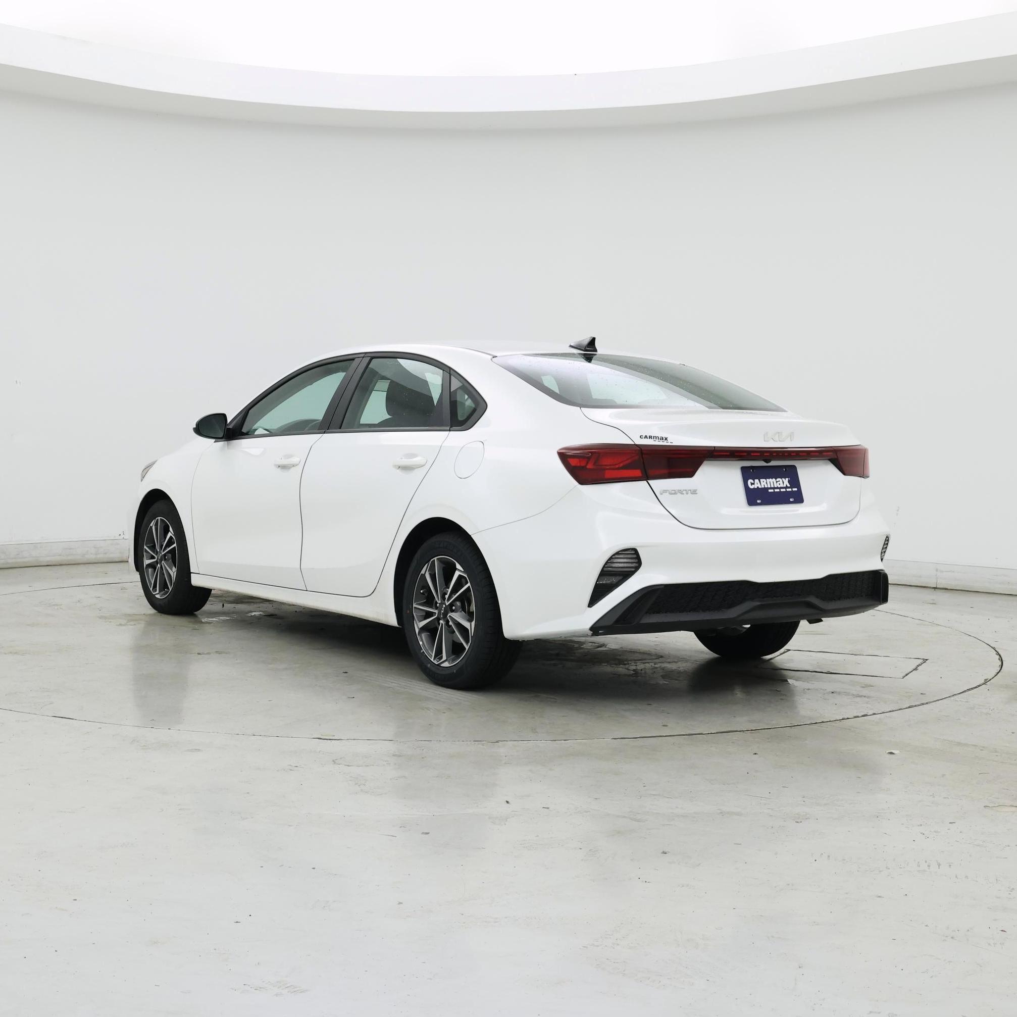 Thumbnail: 2024 Kia Forte - 2