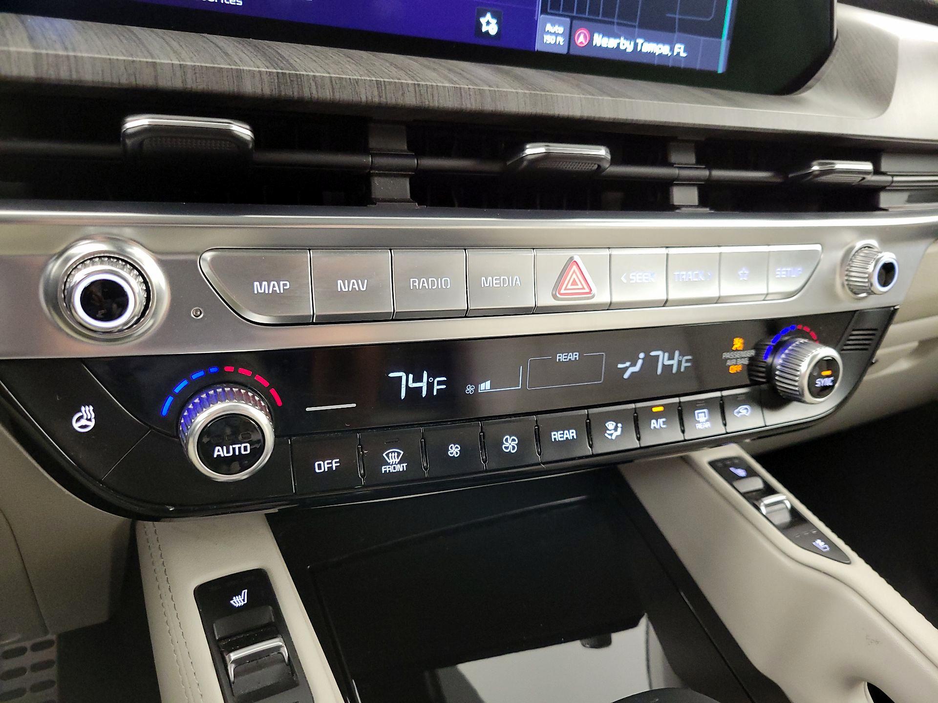 Thumbnail: 2024 Kia Telluride - 15