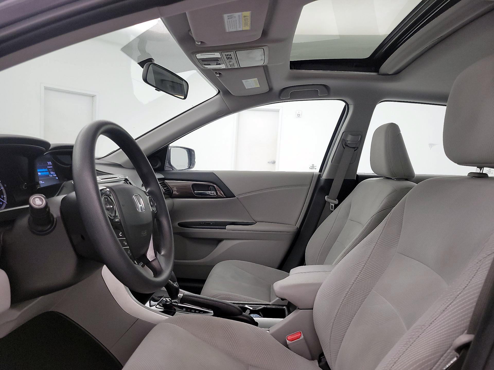 Thumbnail: 2016 Honda Accord - 17