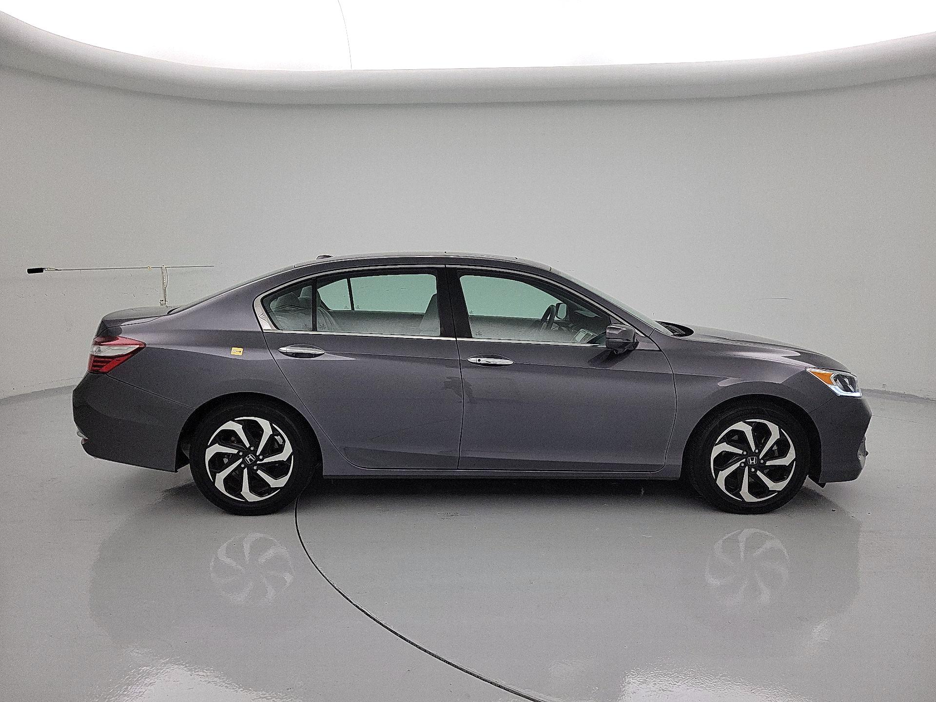 Thumbnail: 2016 Honda Accord - 4