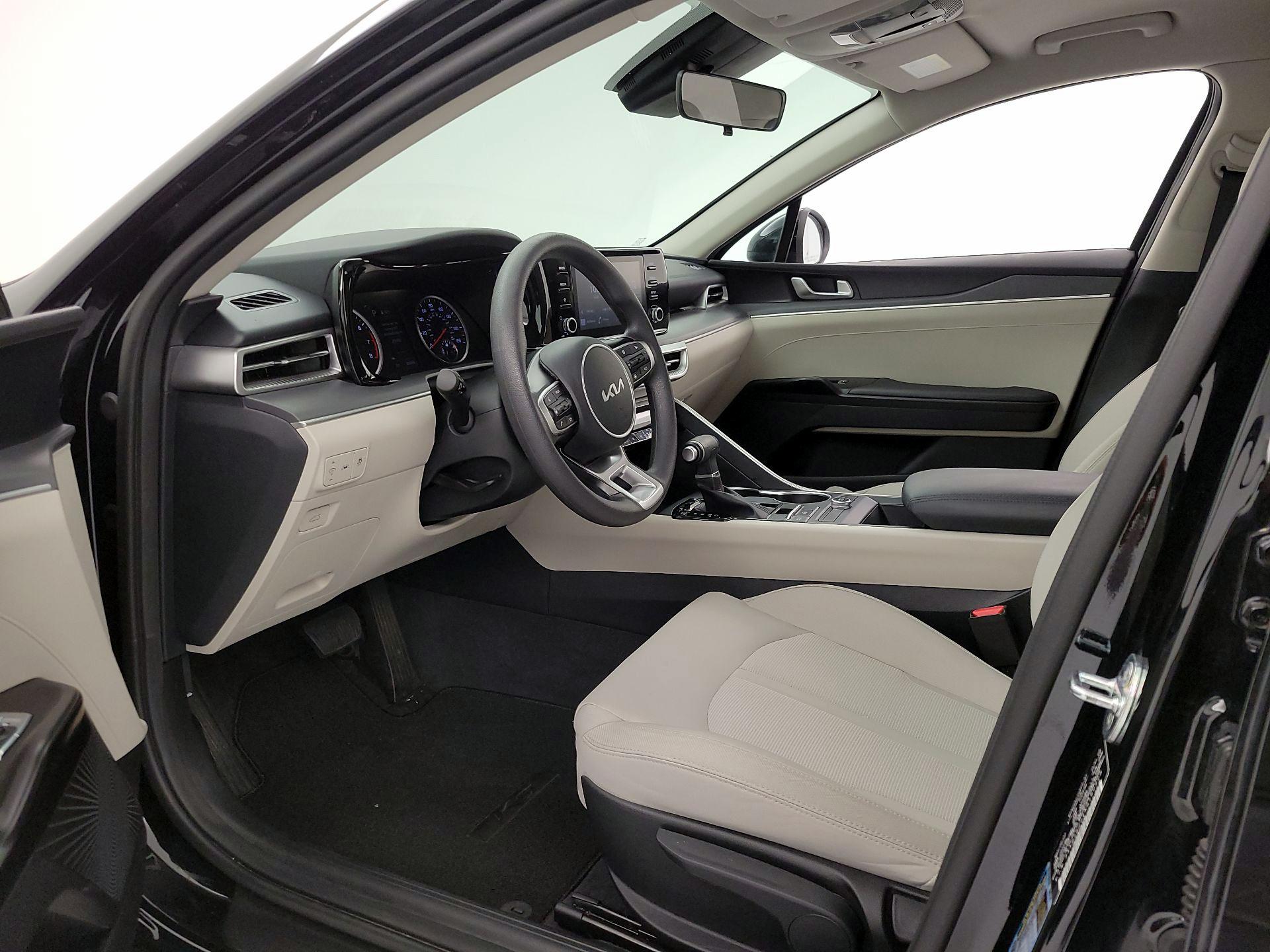 Thumbnail: 2022 Kia K5 - 11