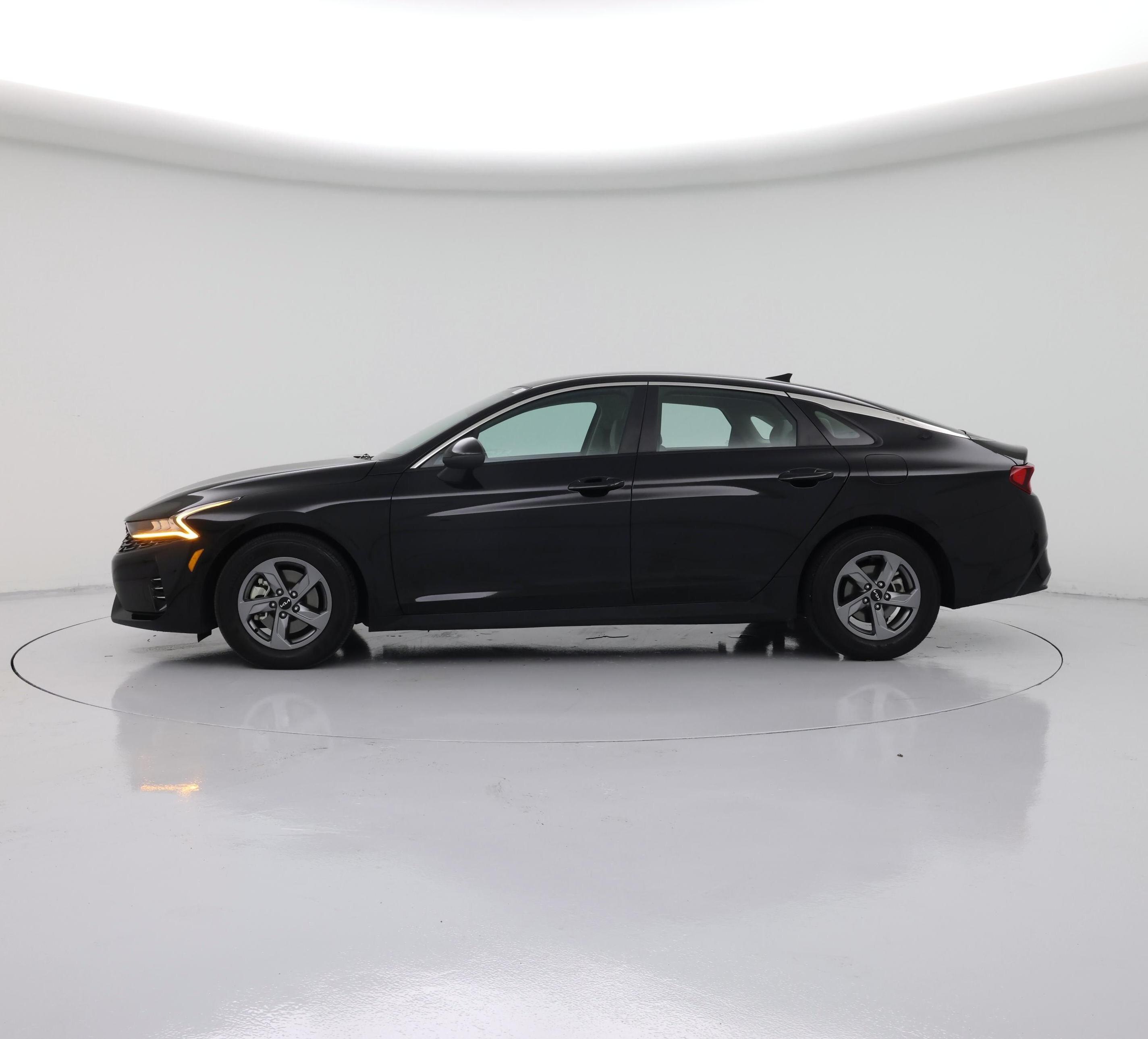 Thumbnail: 2022 Kia K5 - 3