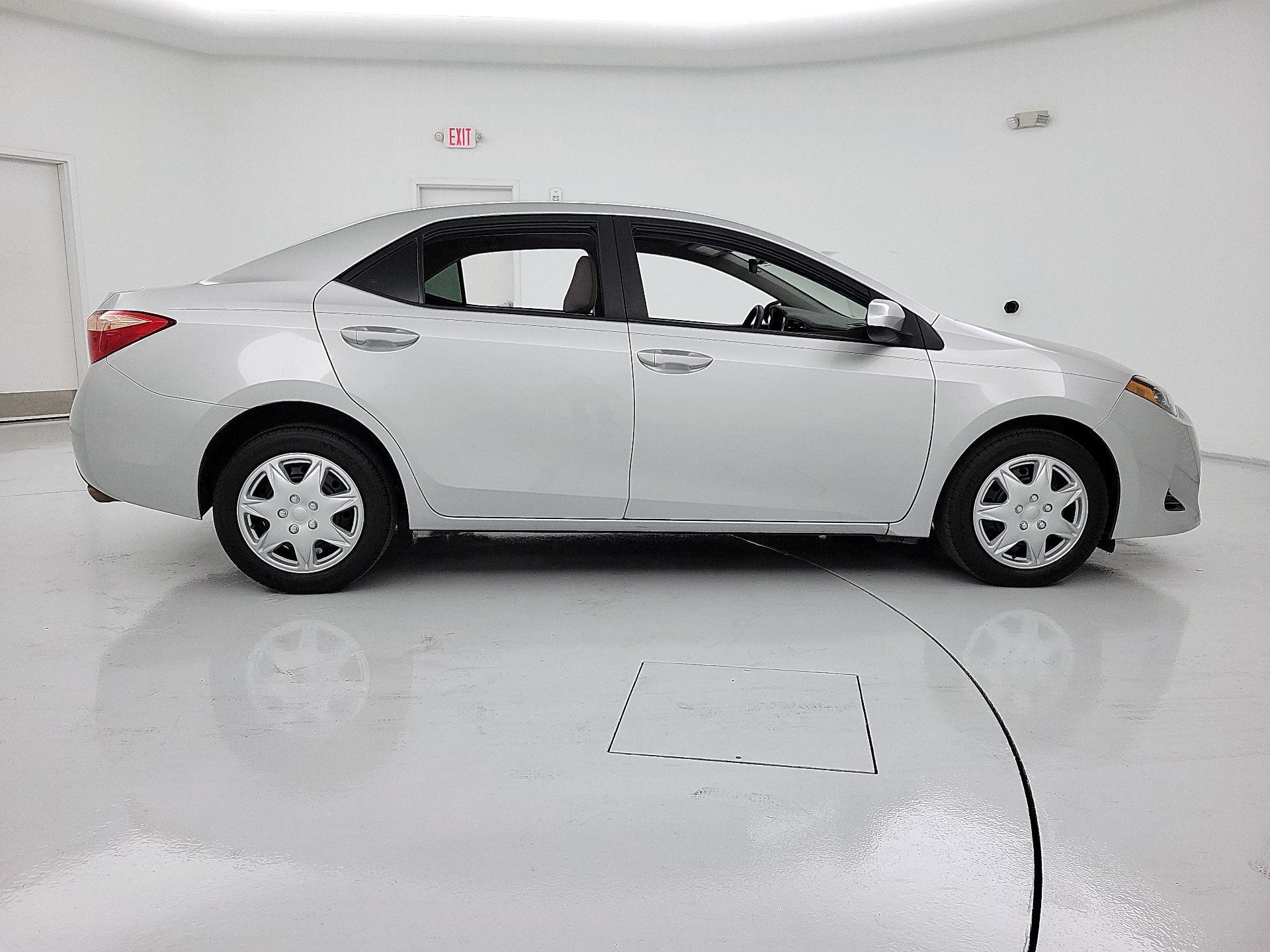 Thumbnail: 2019 Toyota Corolla - 4