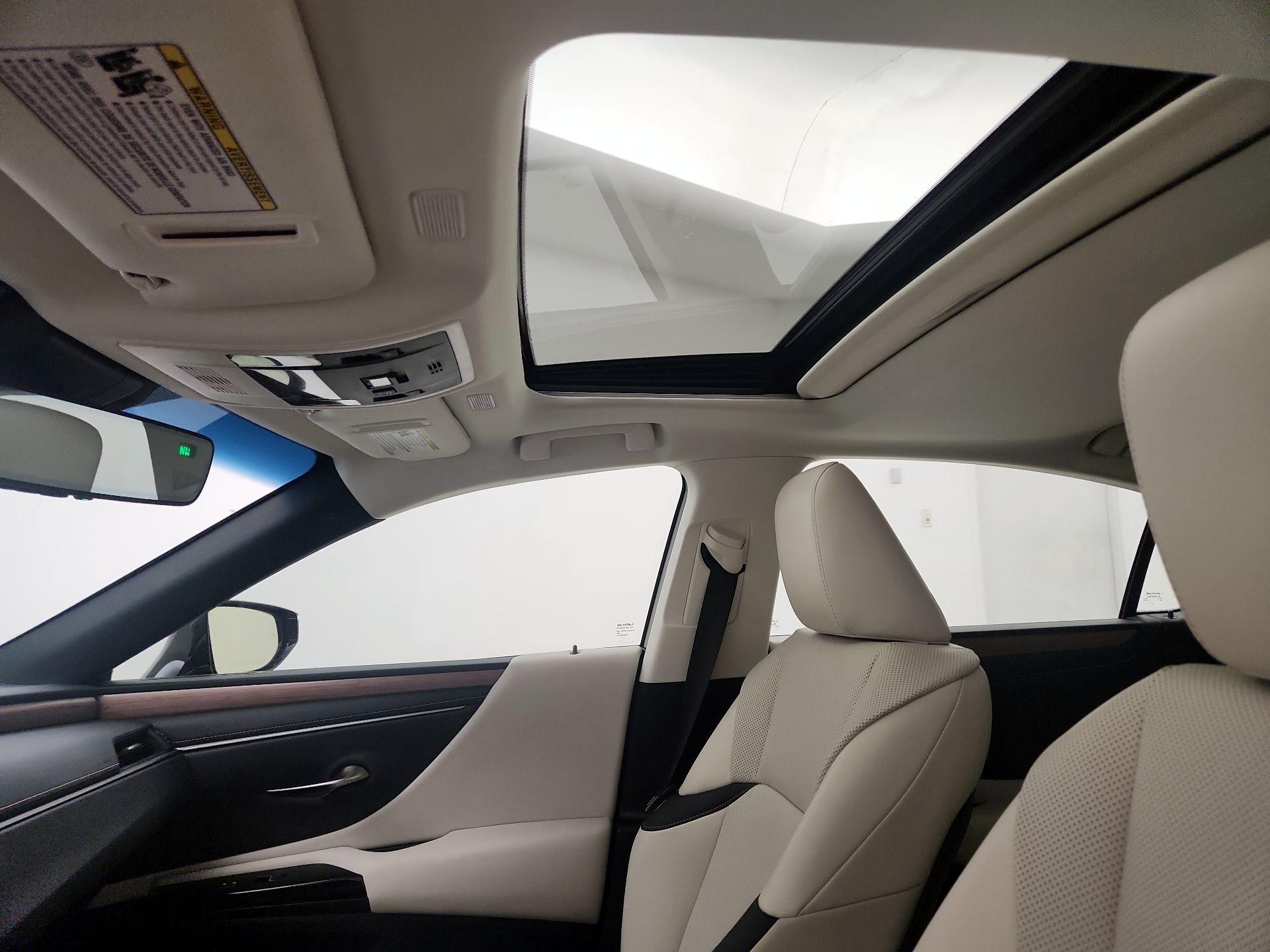 Thumbnail: 2025 Lexus ES - 20
