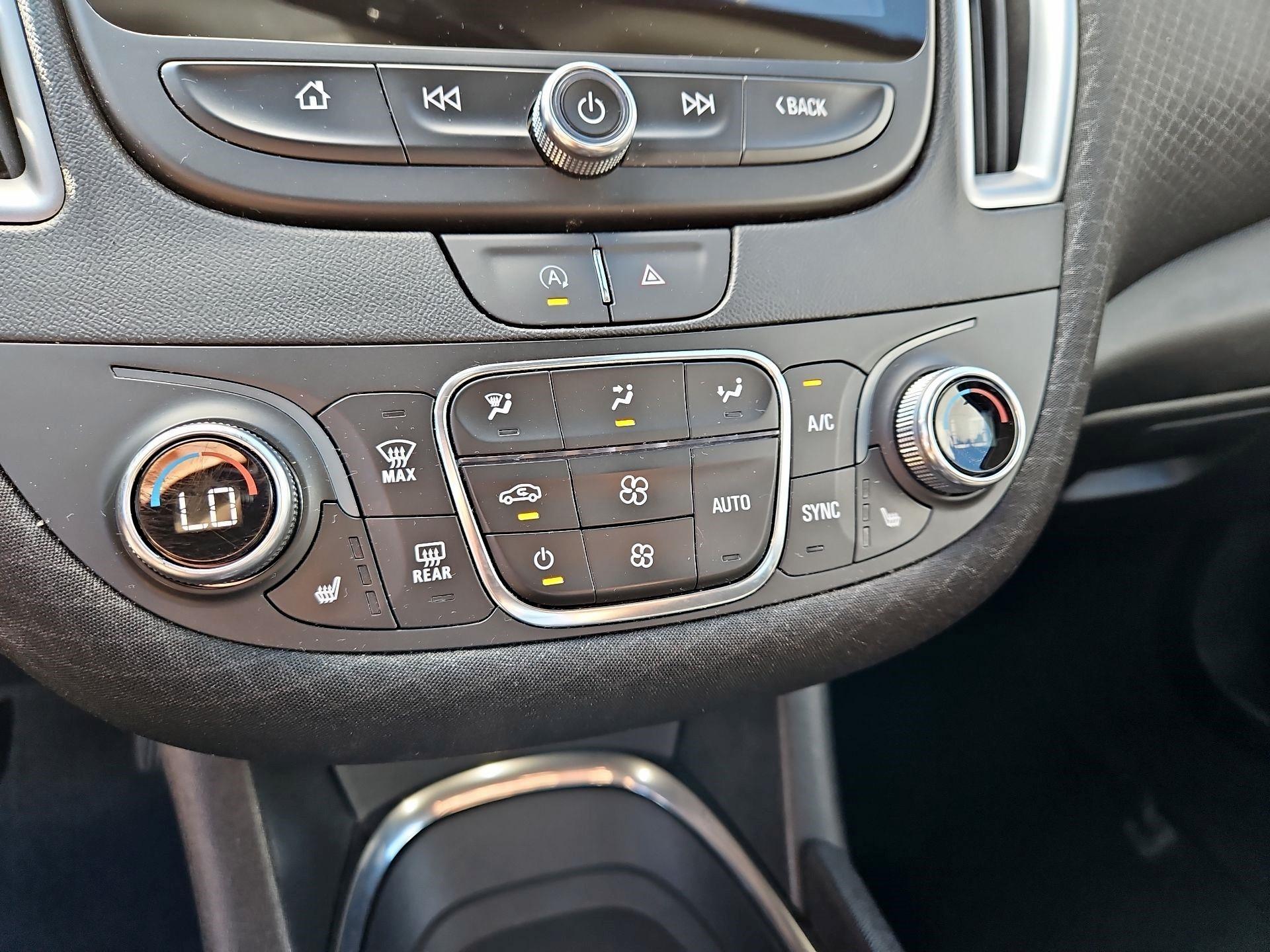 Thumbnail: 2023 Chevrolet Malibu - 14