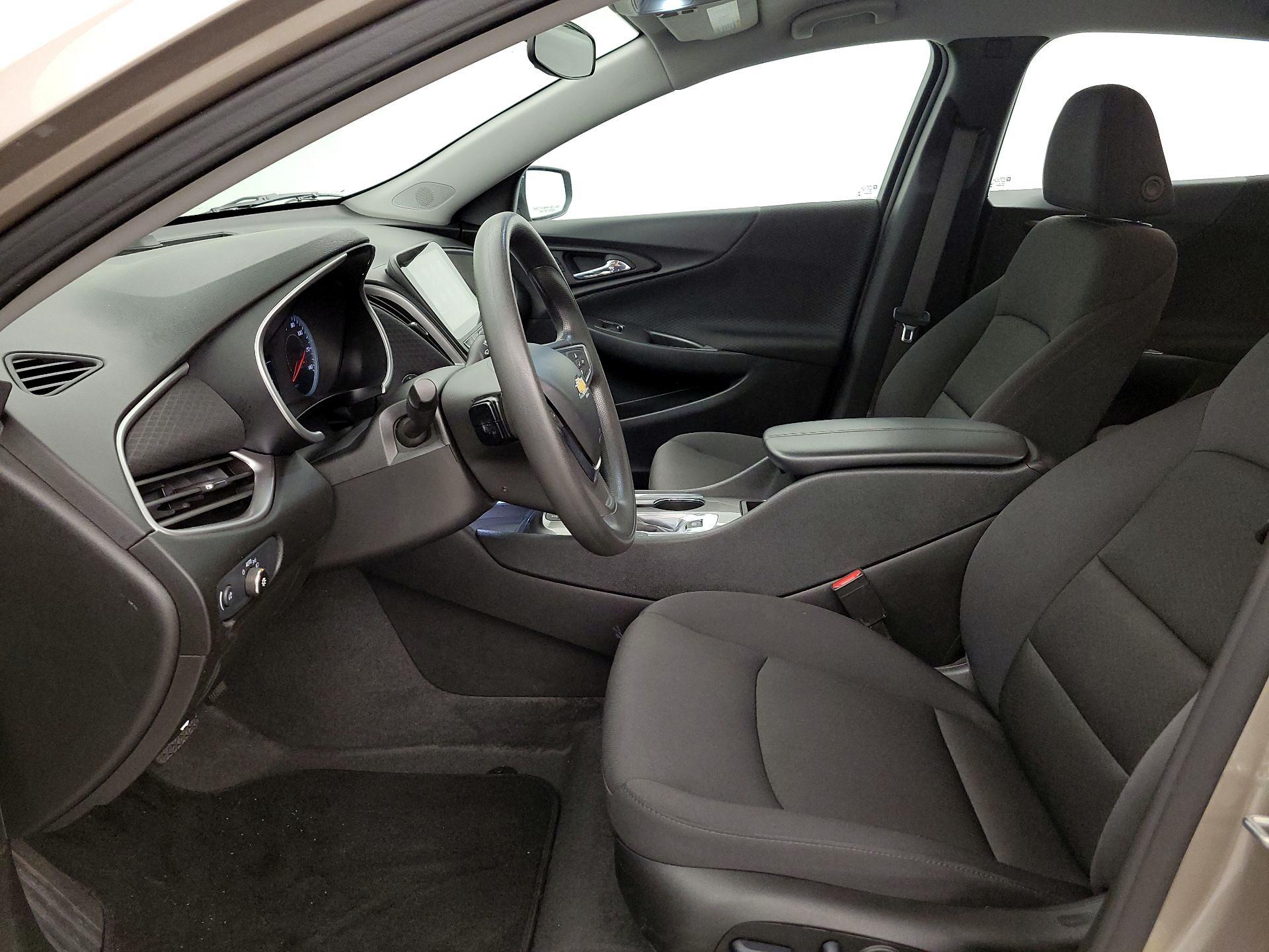 Thumbnail: 2024 Chevrolet Malibu - 11