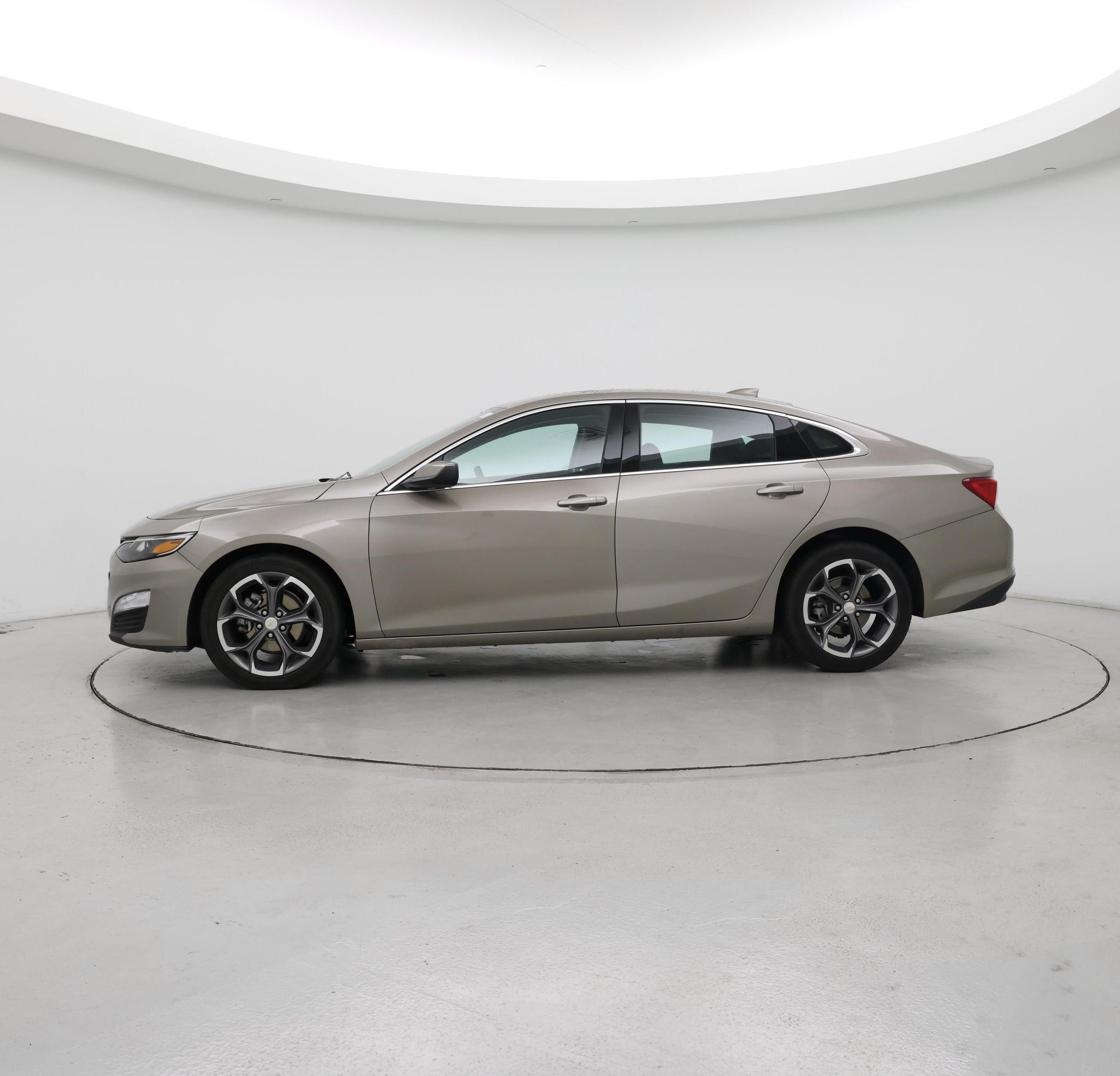 Thumbnail: 2024 Chevrolet Malibu - 3