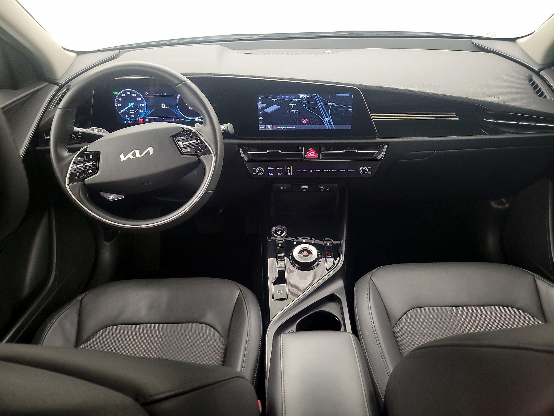 Thumbnail: 2023 Kia Niro - 9