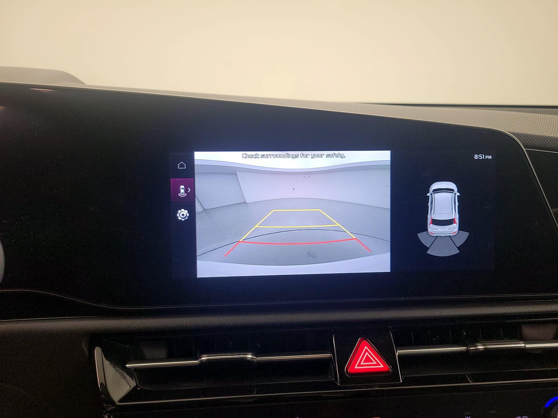 Thumbnail: 2023 Kia Niro - 15