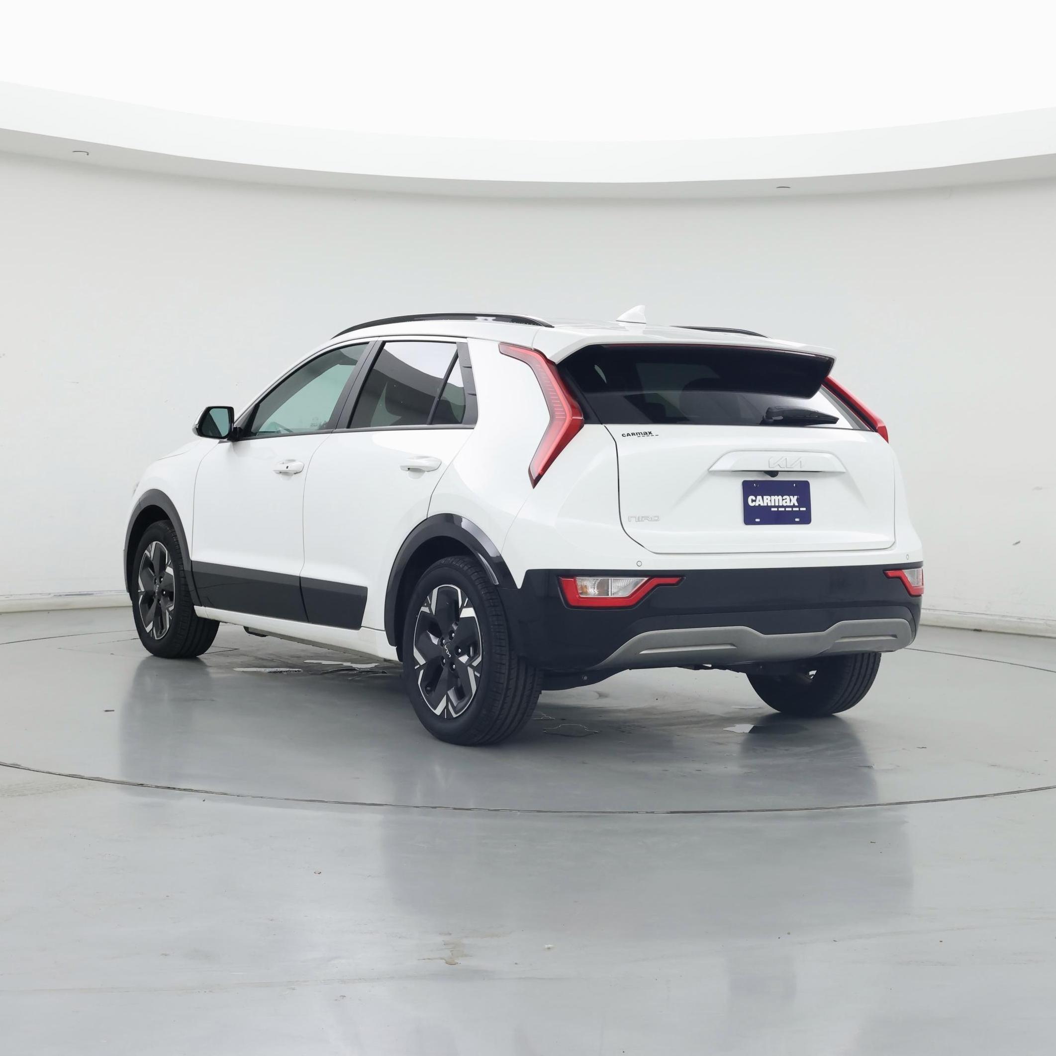 Thumbnail: 2023 Kia Niro - 2