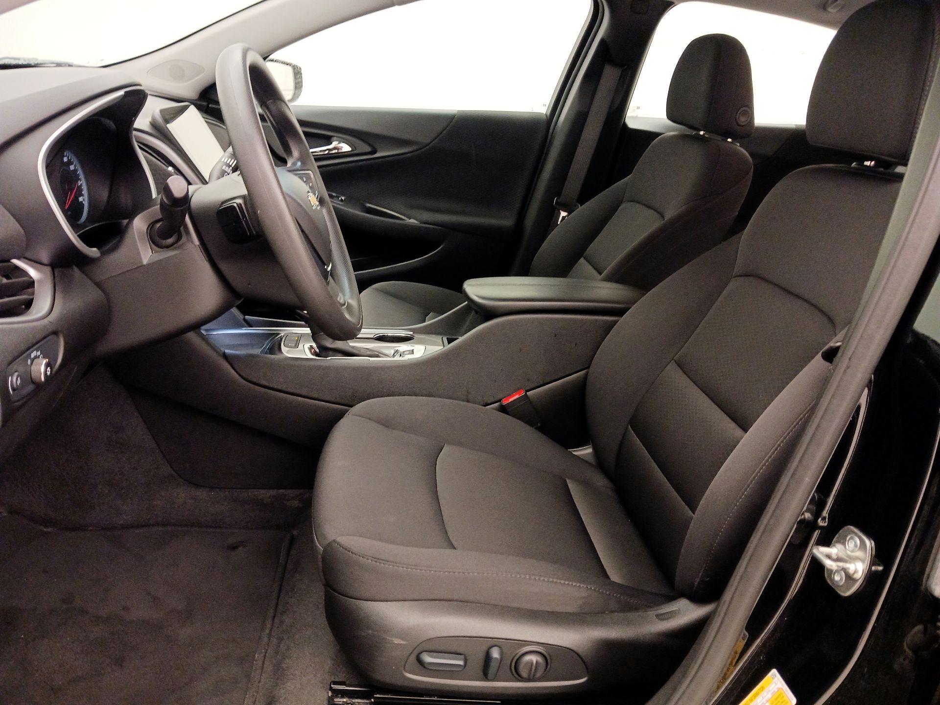 Thumbnail: 2024 Chevrolet Malibu - 11