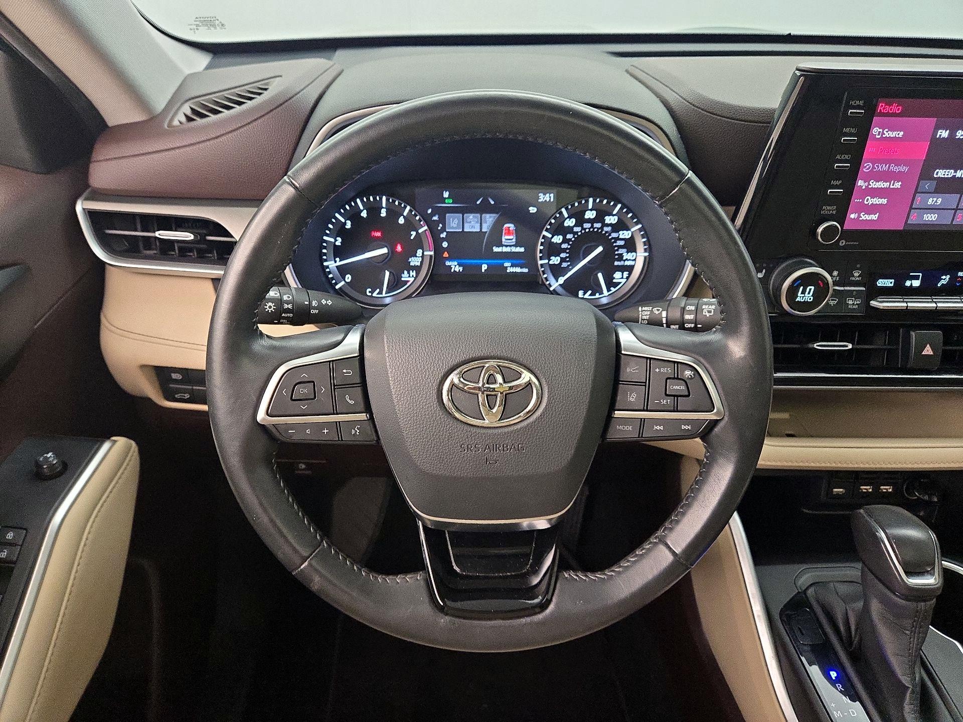 Thumbnail: 2020 Toyota Highlander - 10