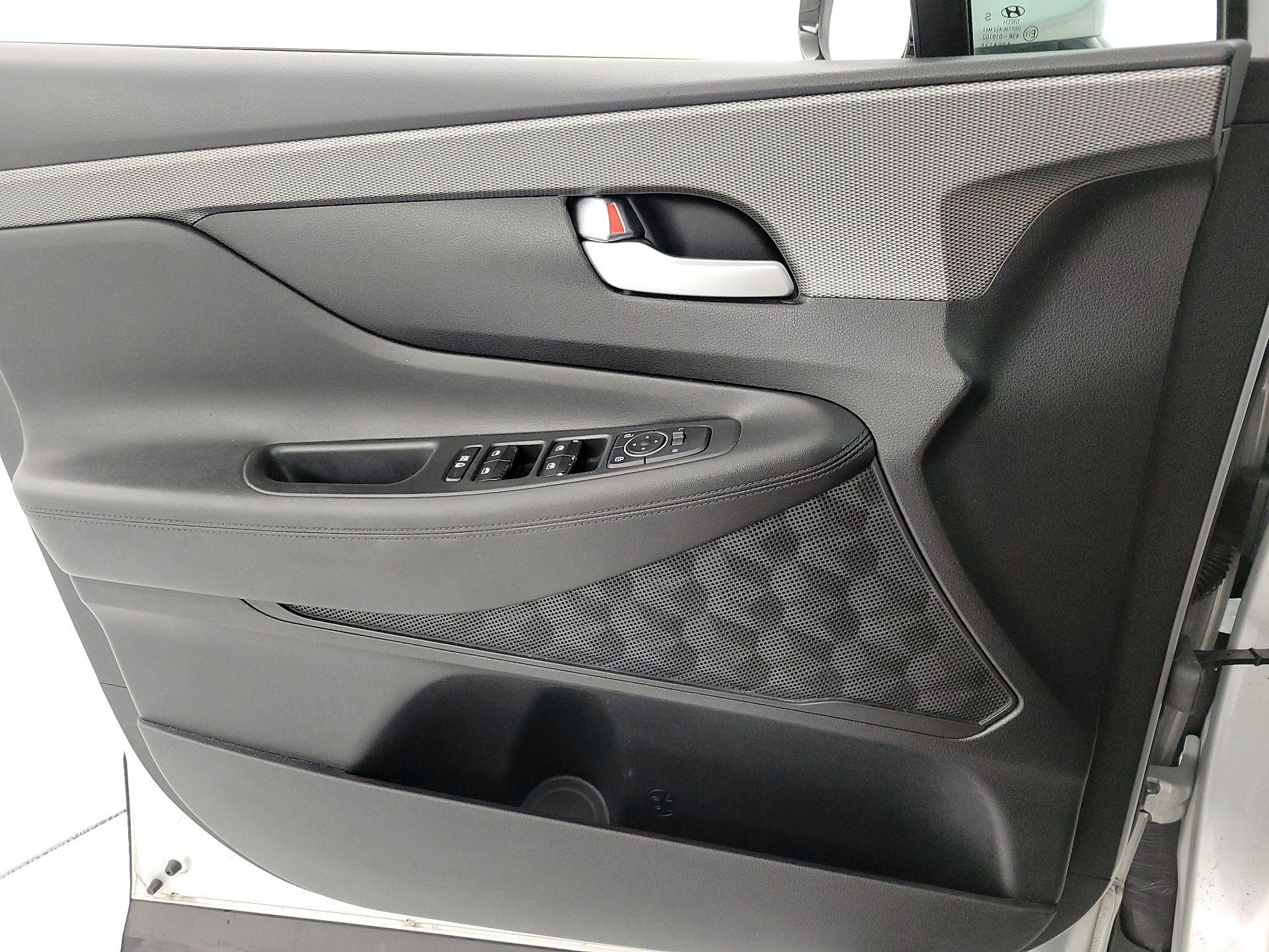 Thumbnail: 2019 Hyundai Santa Fe - 12