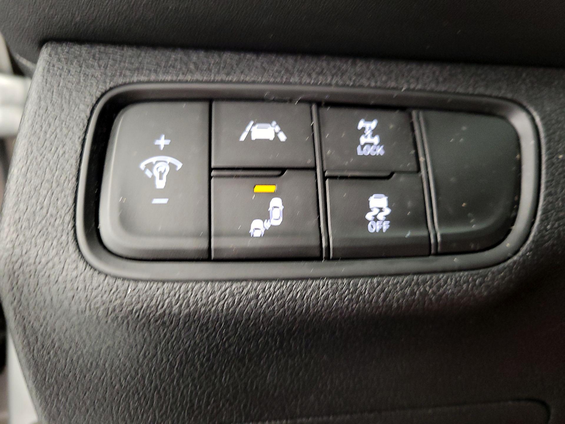 Thumbnail: 2019 Hyundai Santa Fe - 13